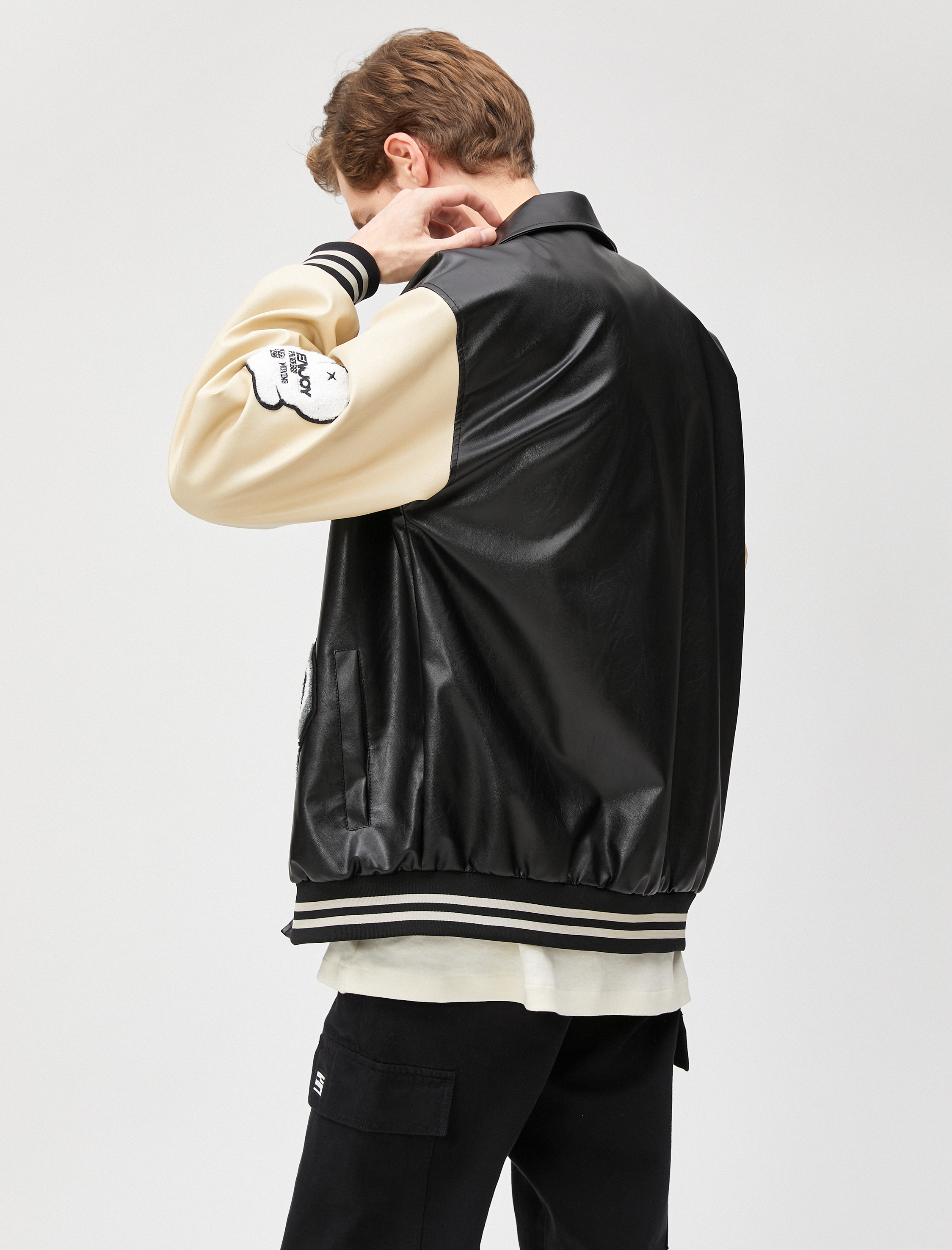 Kolej Ceket Deri Görünümlü İşleme Detaylı Klasik Yaka Çıtçıt Düğmeli