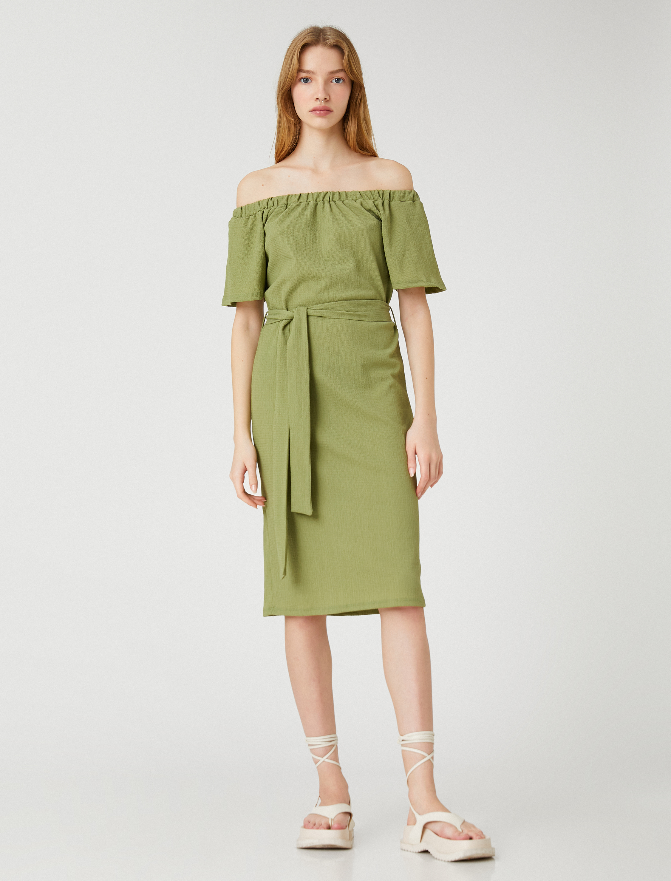   Midi Elbise Omzu Açık Beli Kuşaklı Dokulu