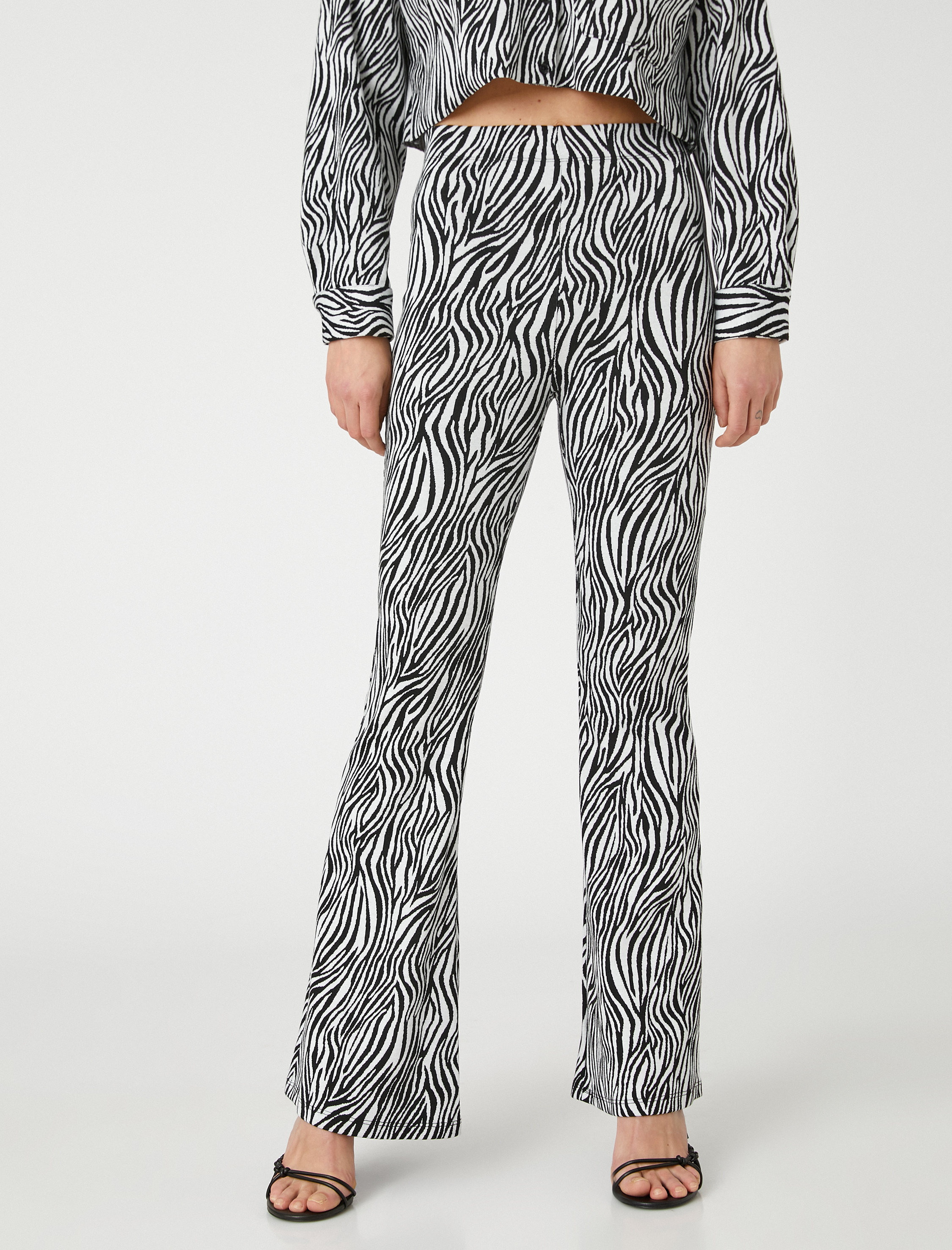   Zebra Desenli İspanyol Paça Tayt