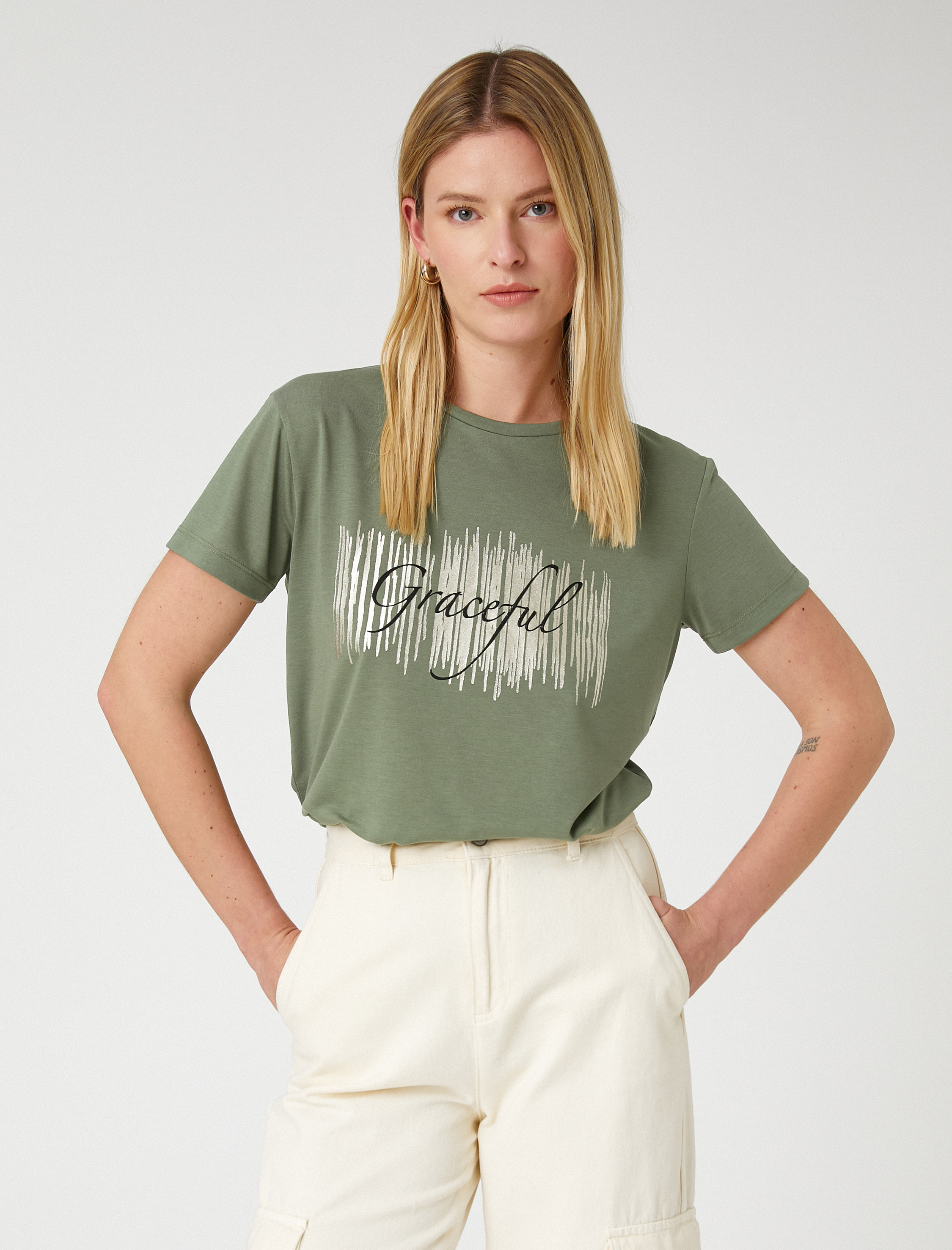   Parlak Baskılı Tişört Kısa Kollu Bisiklet Yaka