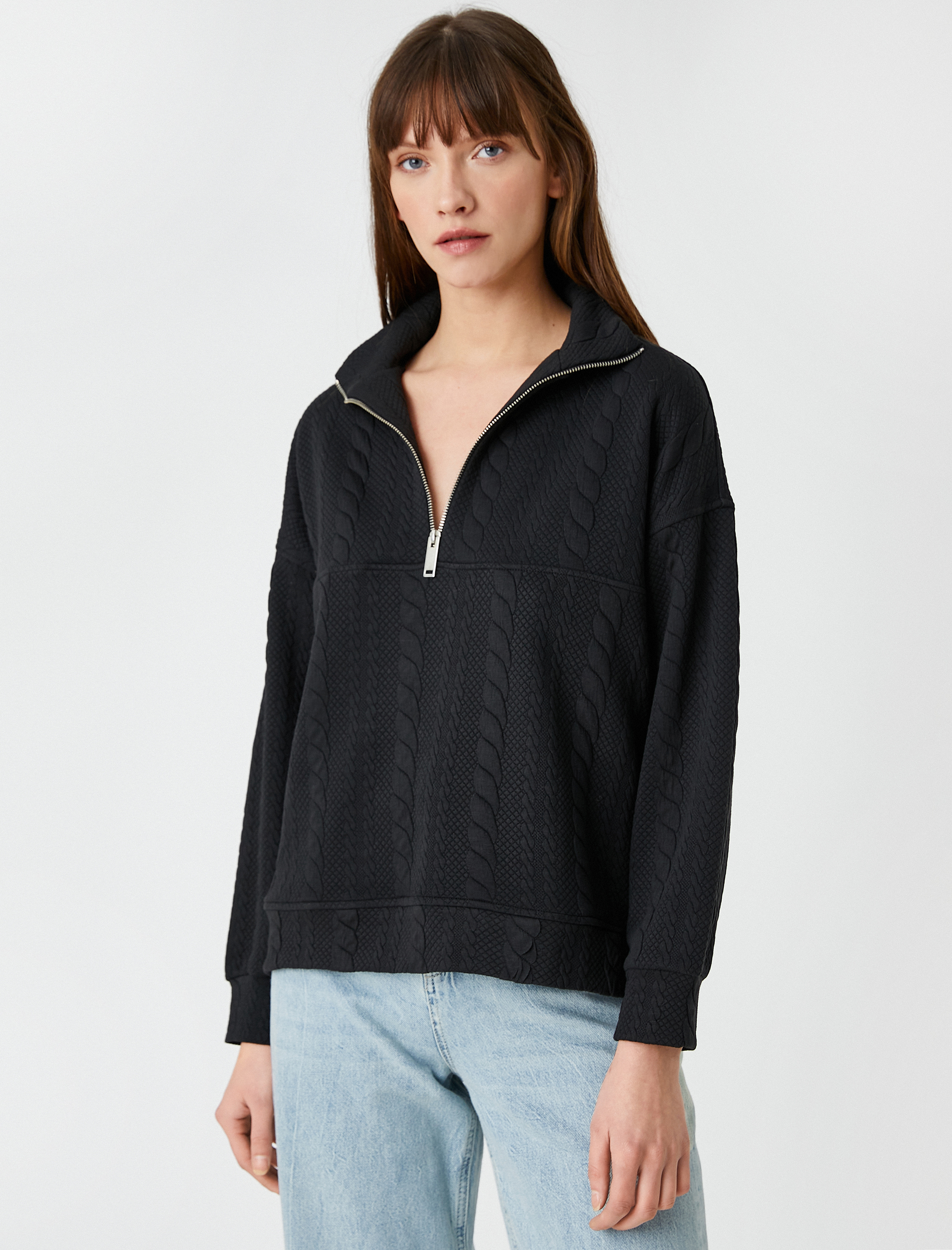   Dik Yaka Yarım Fermuarlı Sweatshirt Örgü Desenli