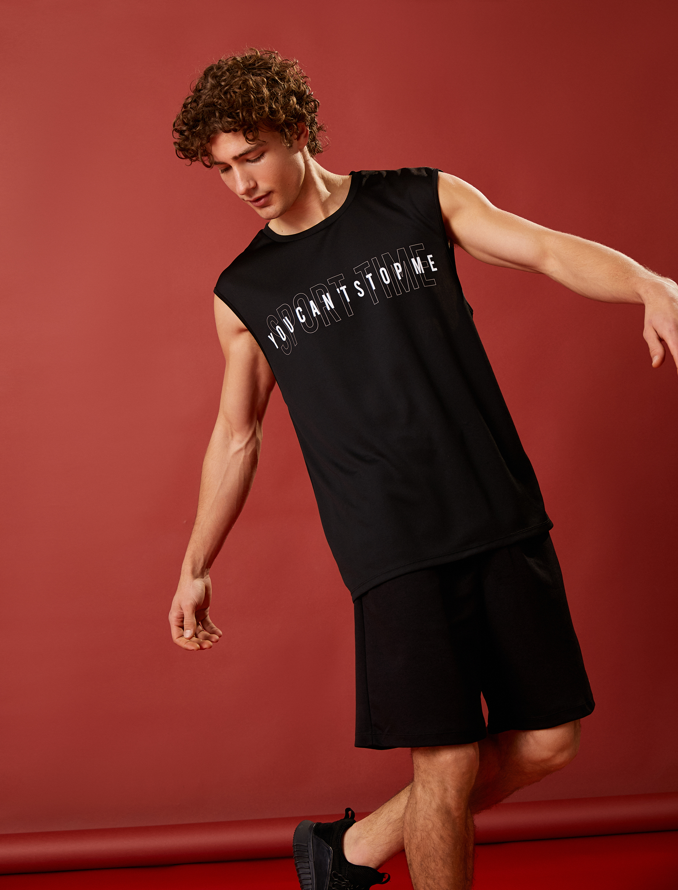 Kolsuz Sporcu Atleti Slogan Baskılı Bisiklet Yaka Nefes Alan Kumaş