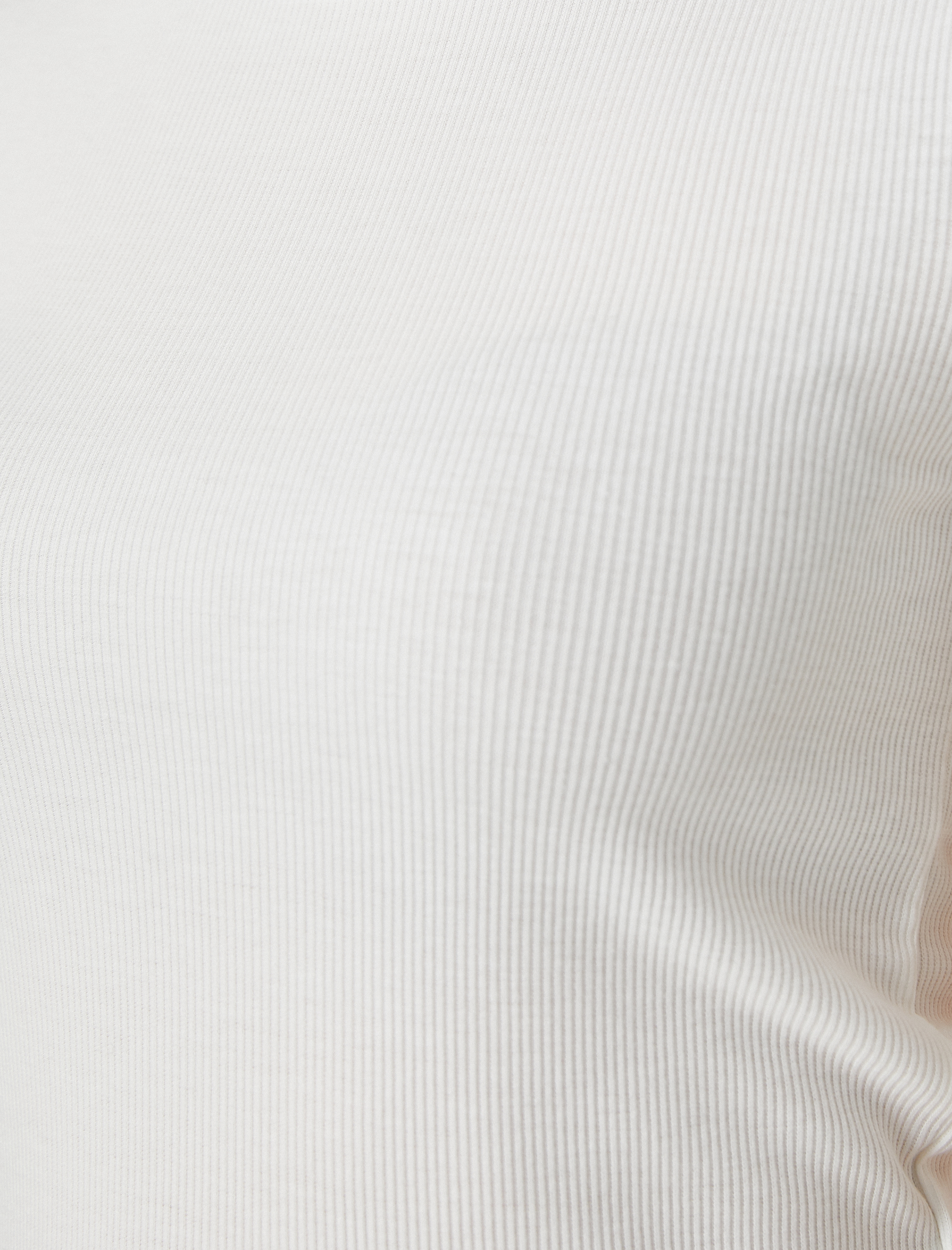   Bisiklet Yaka Tişört Kolları Fırfır Detaylı