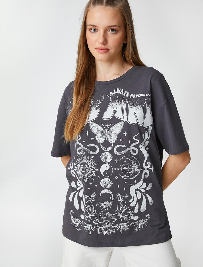  Baskılı Oversize Tişört Bisiklet Yaka Kısa Kollu