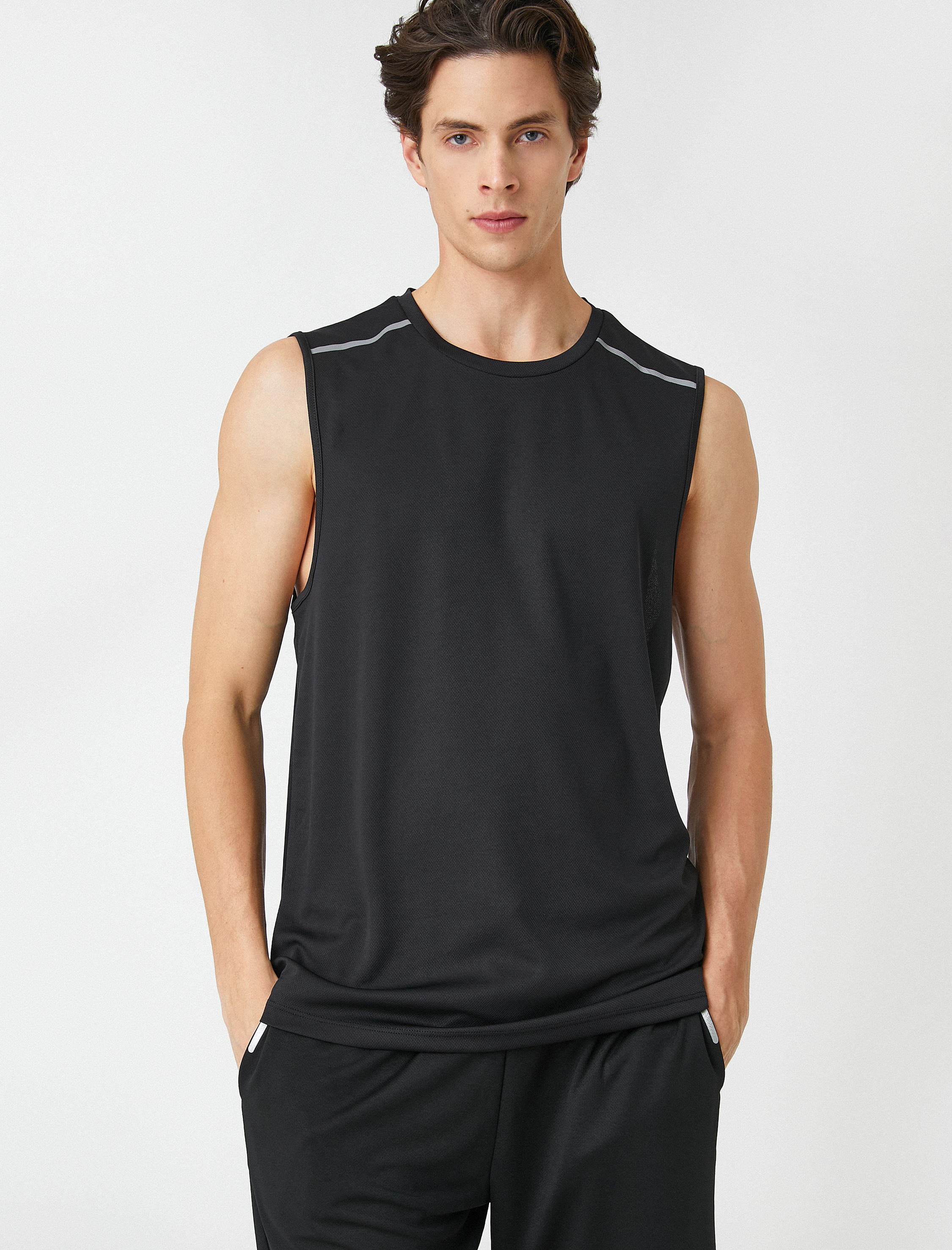   Sporcu Atleti Omuz Baskı Detaylı Kolsuz Bisiklet Yaka Nefes Alan Kumaş