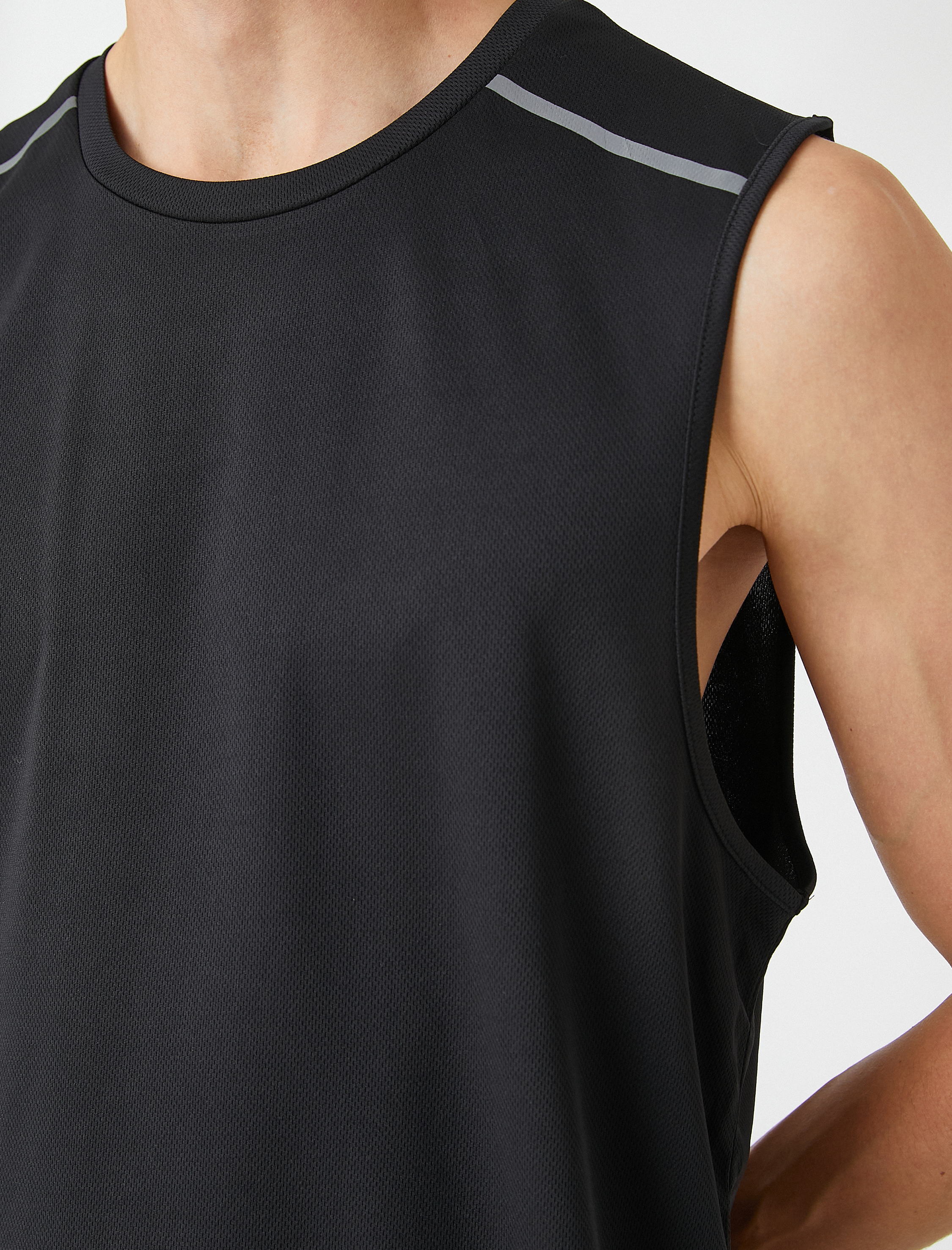   Sporcu Atleti Omuz Baskı Detaylı Kolsuz Bisiklet Yaka Nefes Alan Kumaş