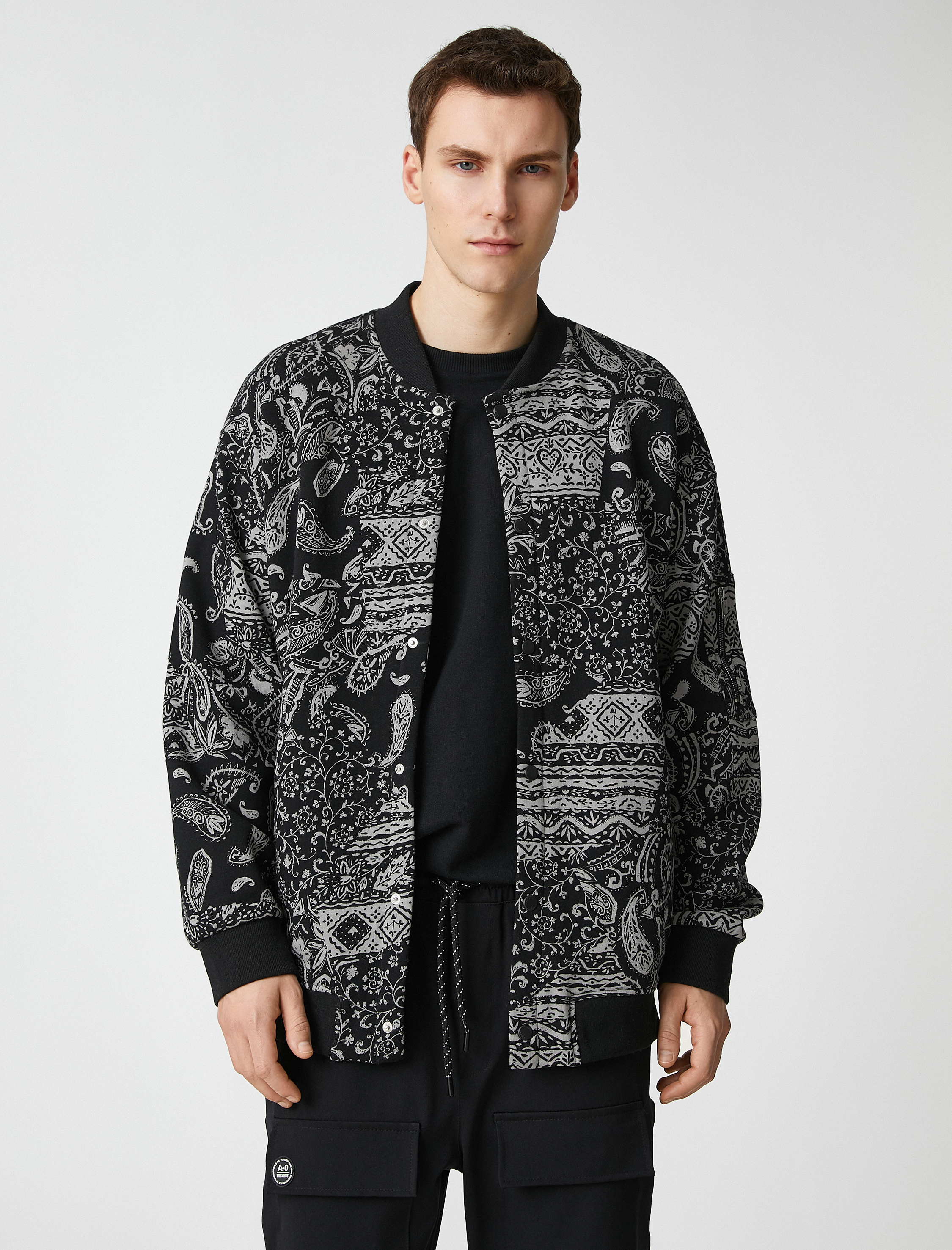   Bomber Ceket Çıtçıt Düğmeli Şal Motifli Fermuar Detaylı Şardonlu