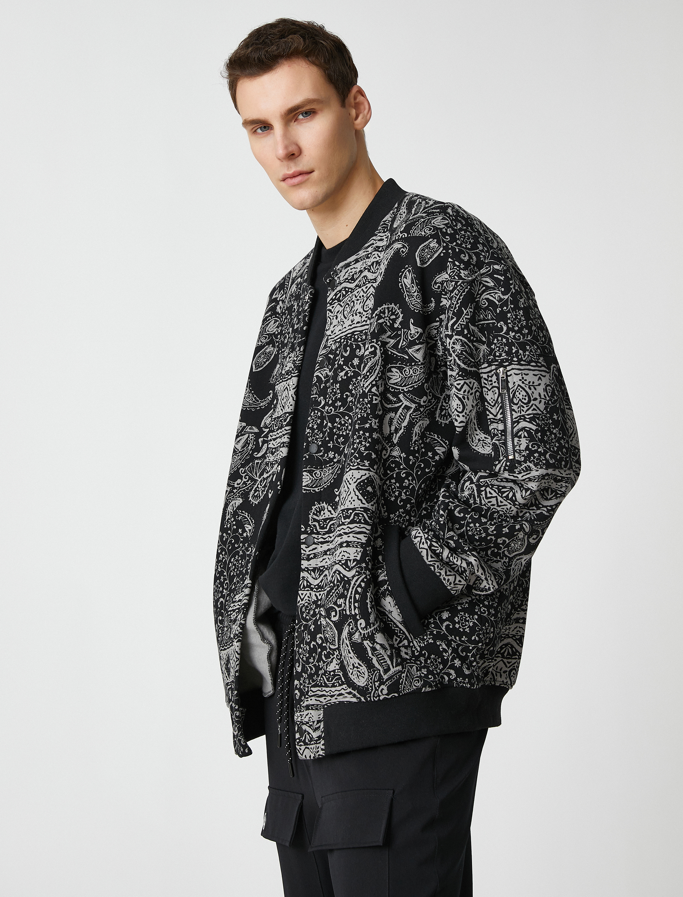   Bomber Ceket Çıtçıt Düğmeli Şal Motifli Fermuar Detaylı Şardonlu