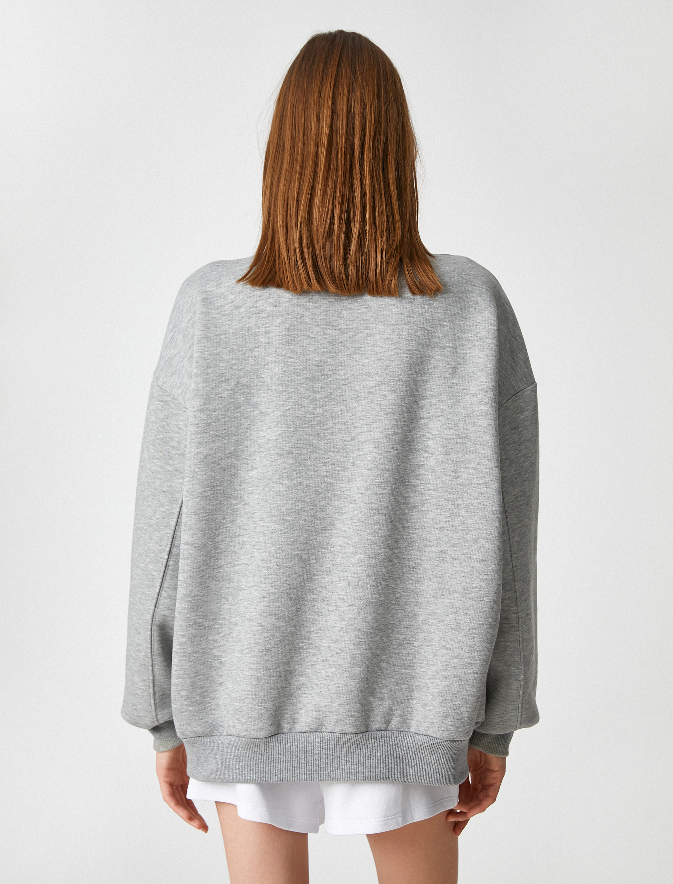   Yarım Fermuarlı Sweatshirt Nakış Detaylı