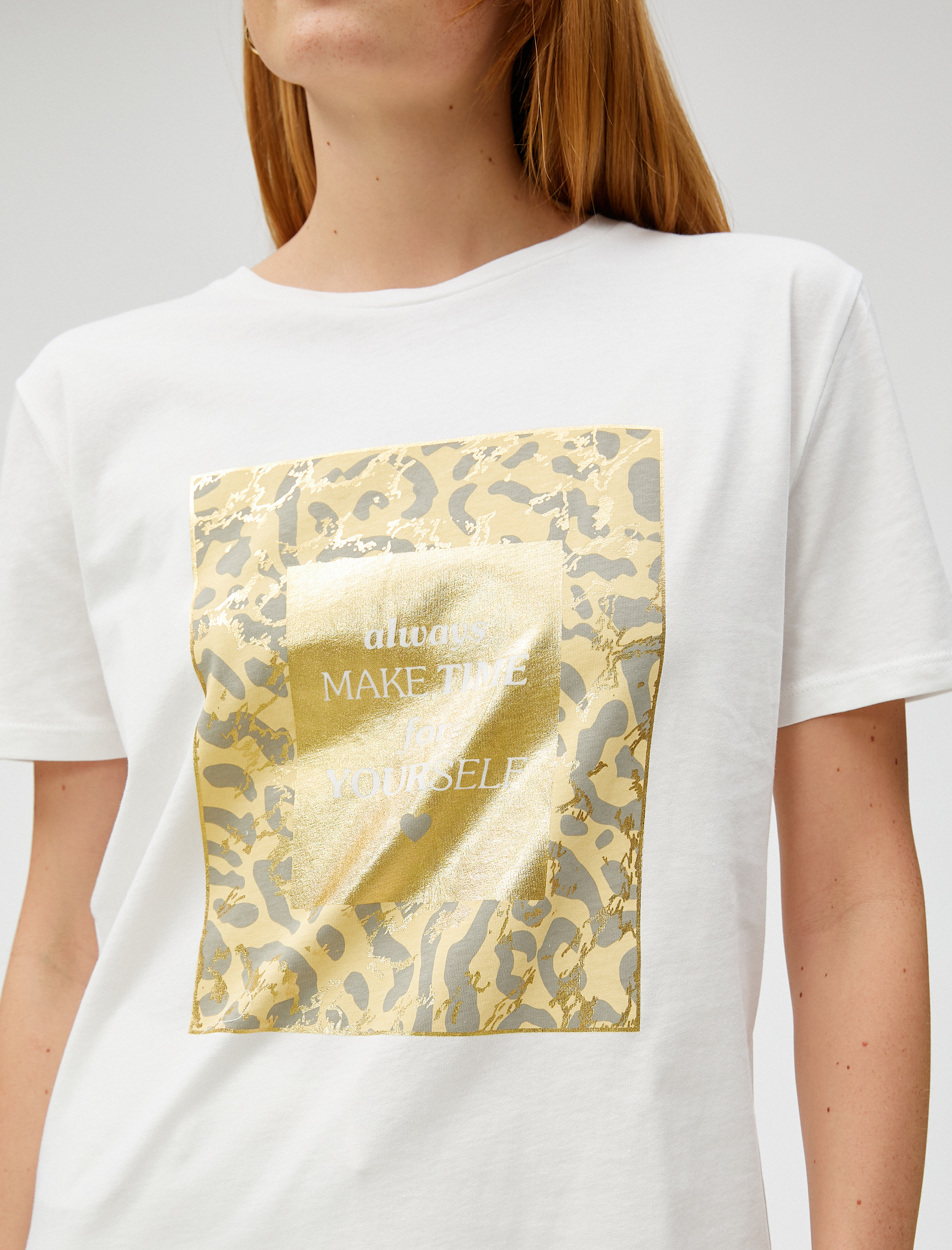   Kısa Kollu Tişört Parlak Yazı Baskılı Pamuklu