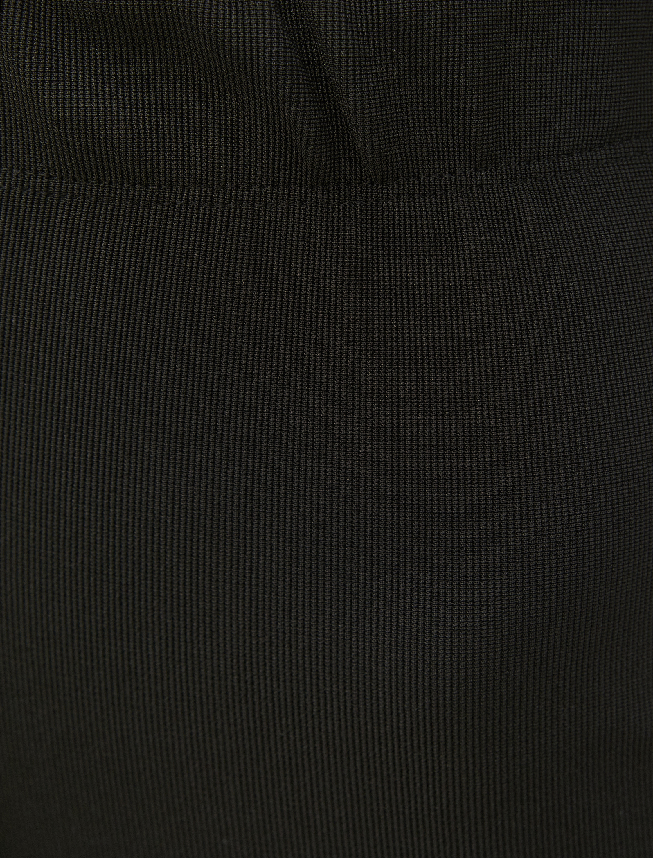   Kısa Tayt Fitilli Beli Lastik Detaylı