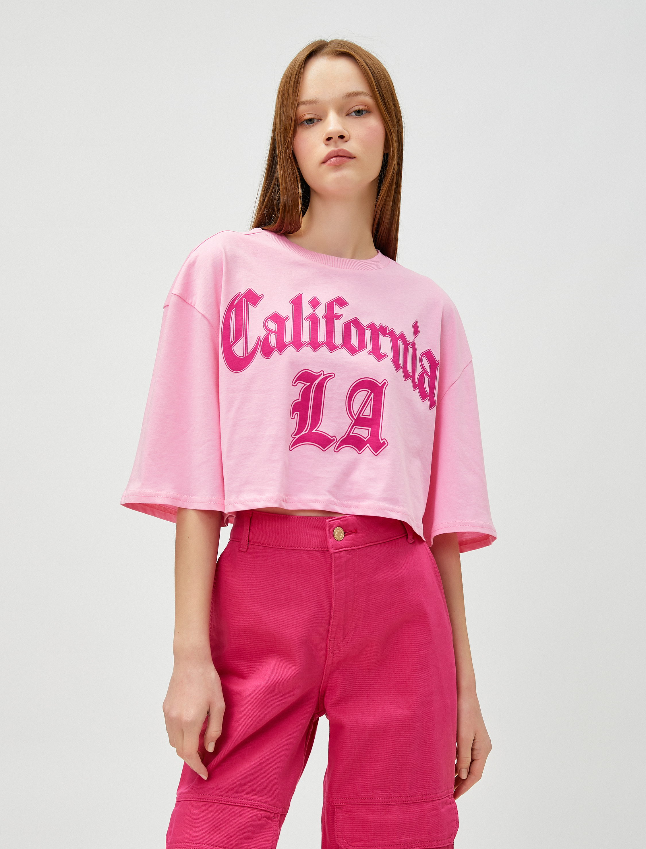 Kolej Baskılı Tişört Crop Bisiklet Yaka Pamuklu