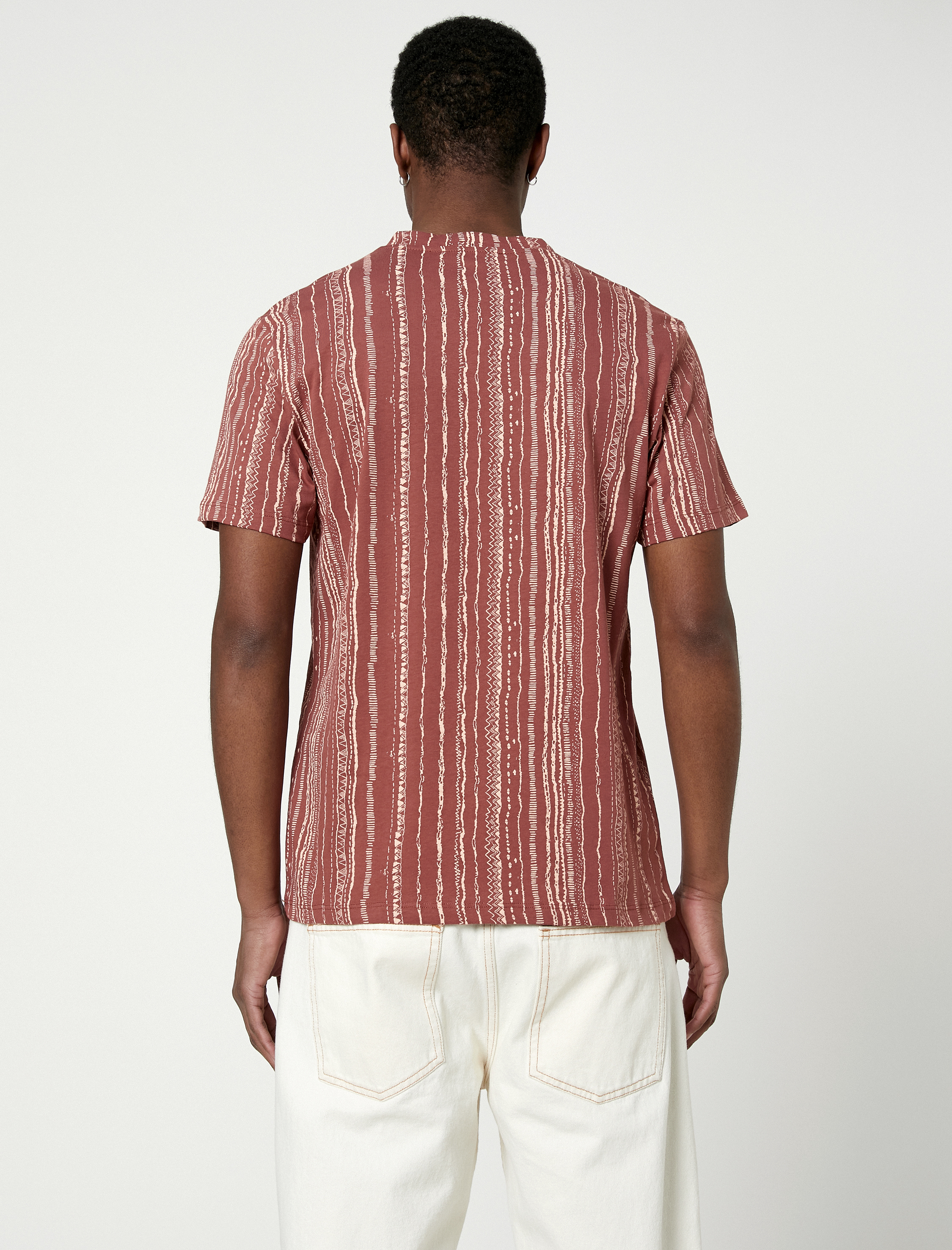   Etnik Baskılı Tişört Bisiklet Yaka Dar Kesim Pamuklu