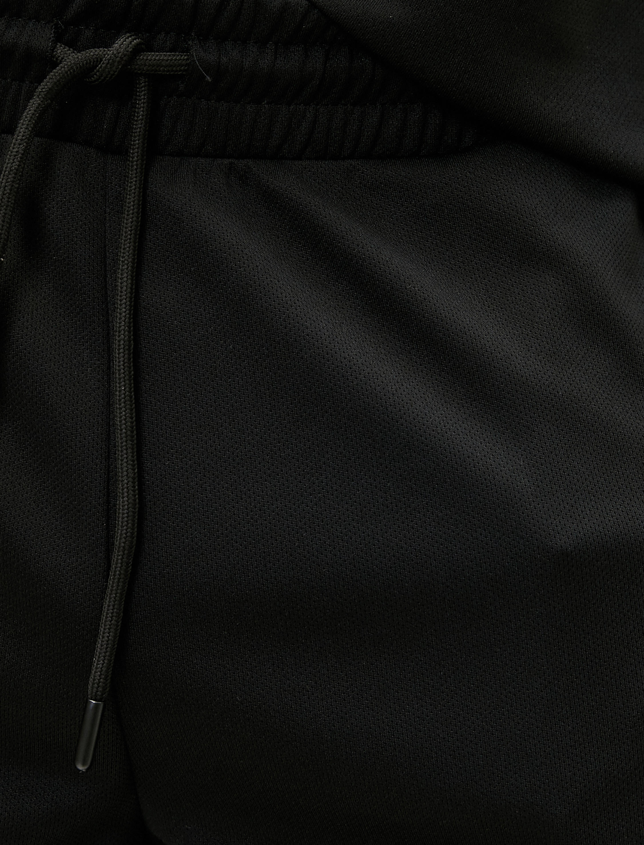   Beli Bağcıklı Spor Şort Cep Detaylı