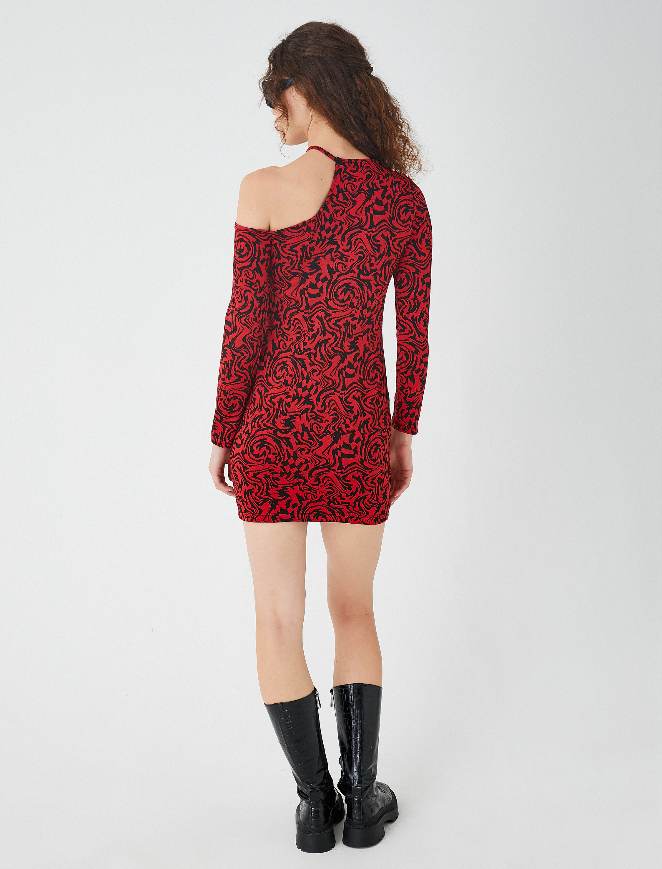   Pencere Detaylı Mini Elbise Halter Yaka