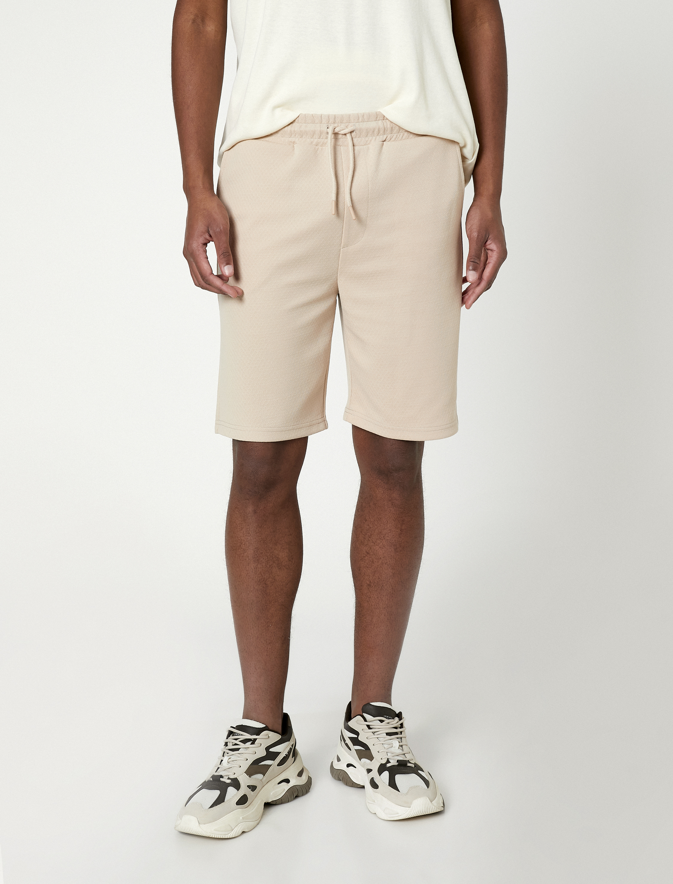   Beli Bağcıklı Bermuda Şort Cep Detaylı