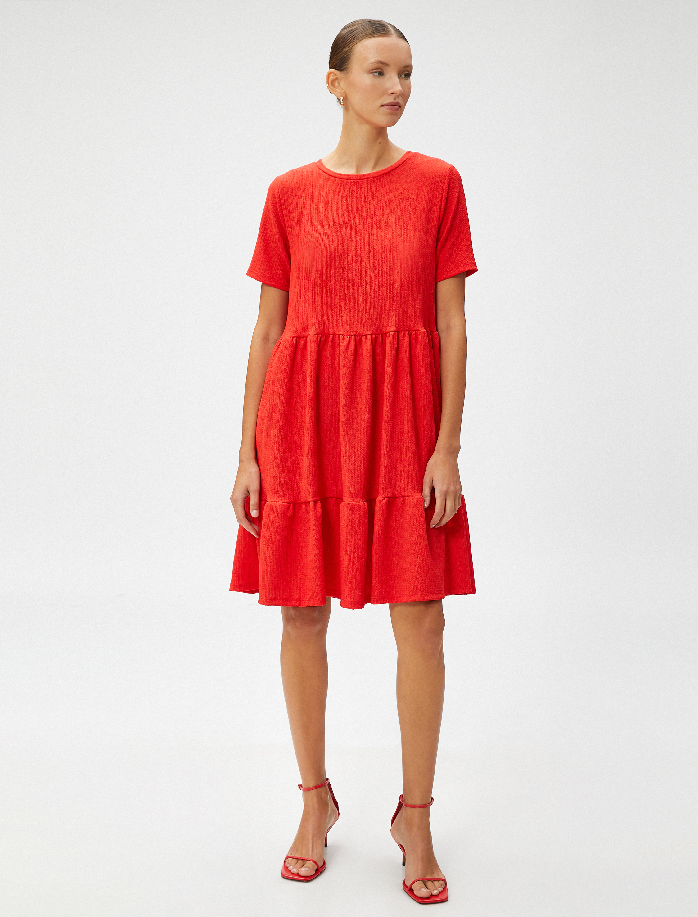   Kısa Elbise Katlı Kısa Kollu Bisiklet Yaka