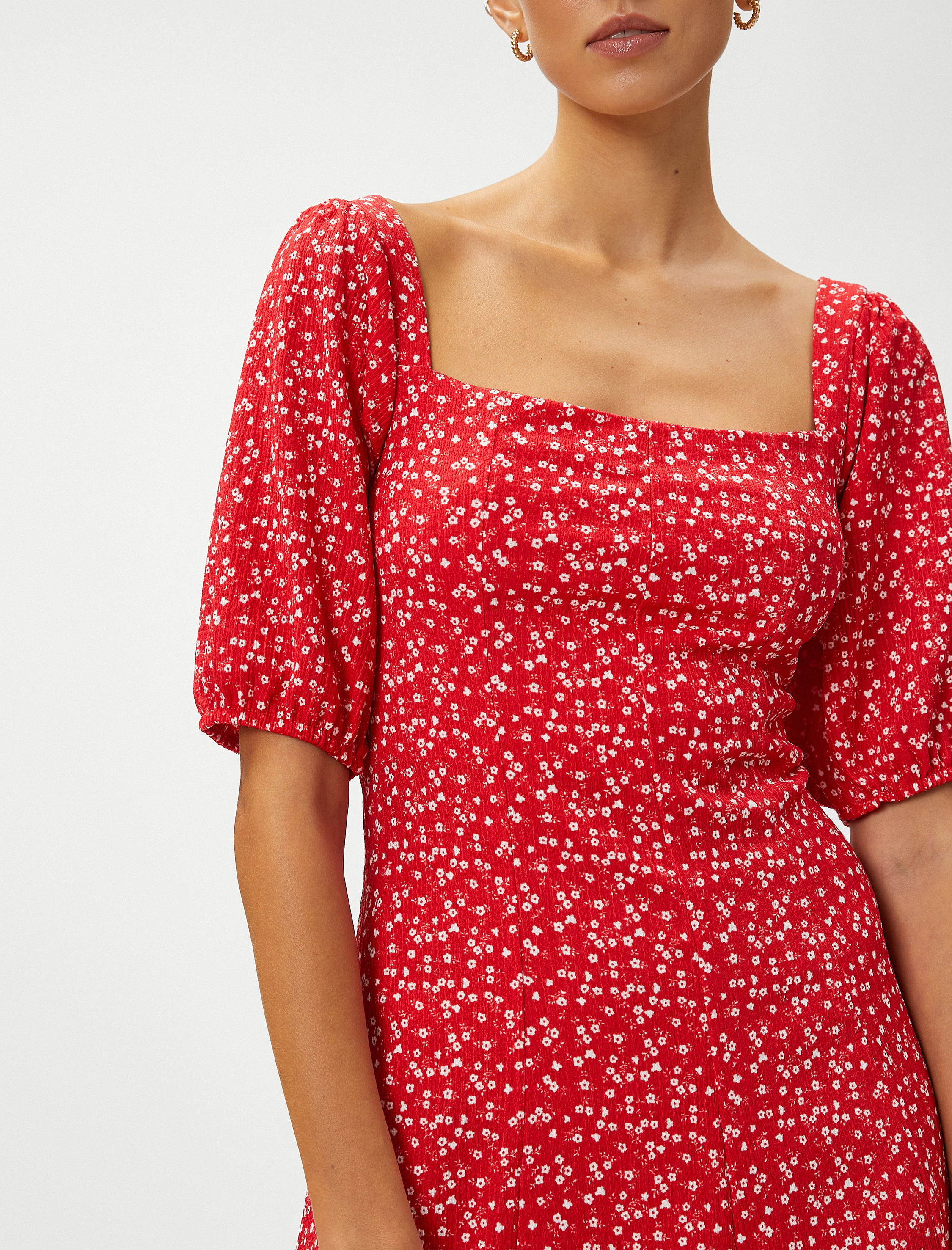   Çiçekli Mini Elbise Kısa Kollu Kare Yaka