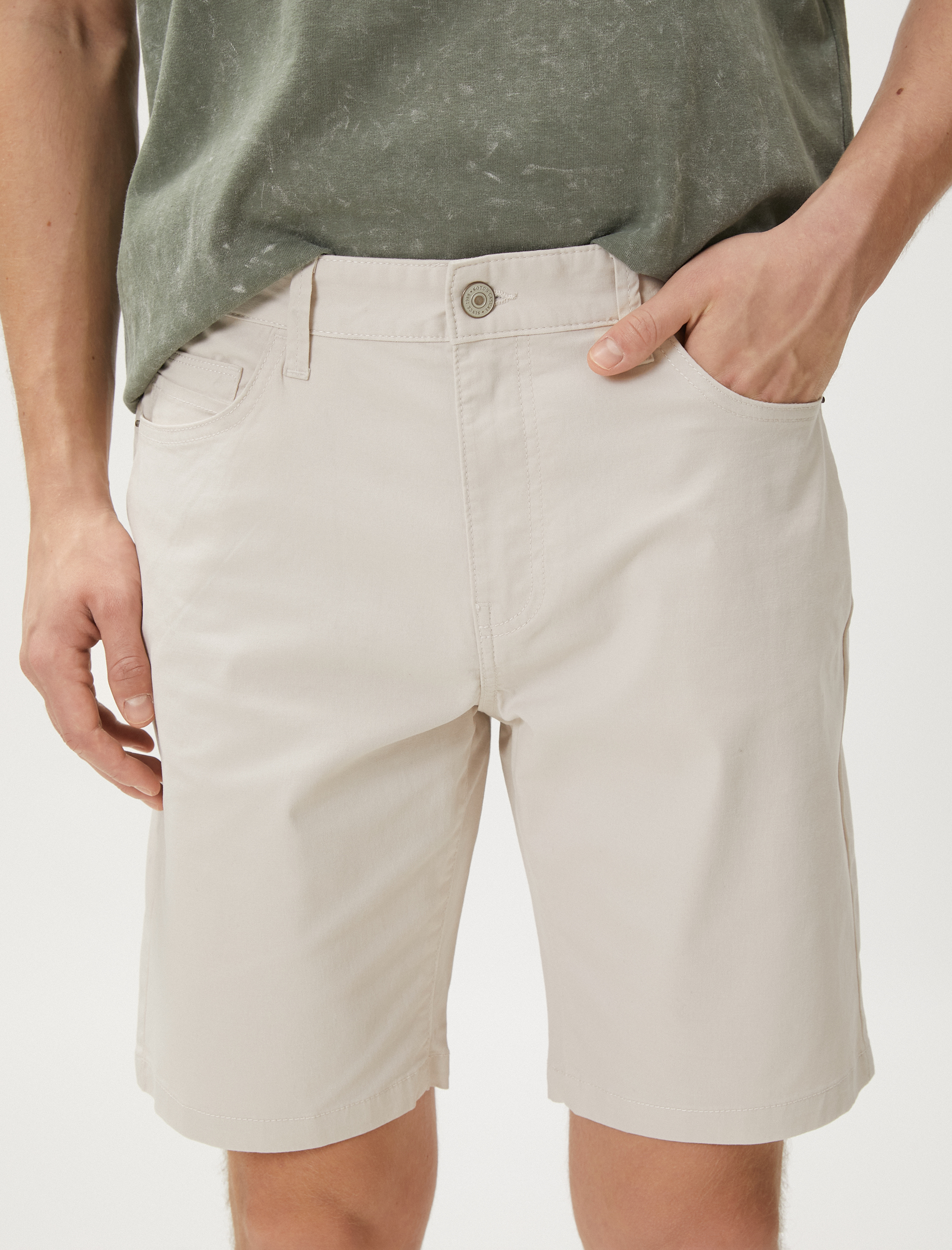   Basic Gabardin Şort Soluk Efektli Düğmeli Pamuklu