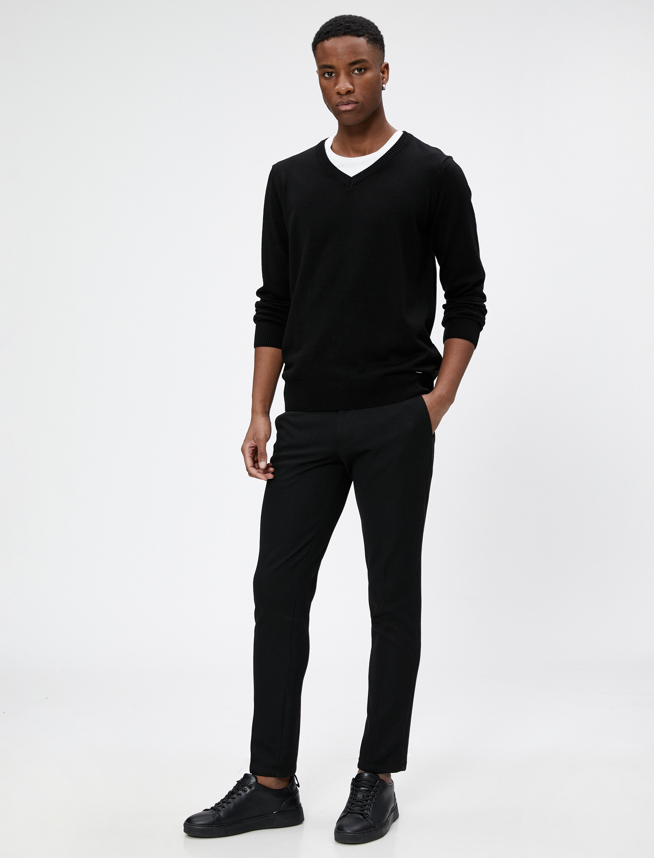 Basic Kazak V Yaka Triko Dar Kesim Uzun Kollu