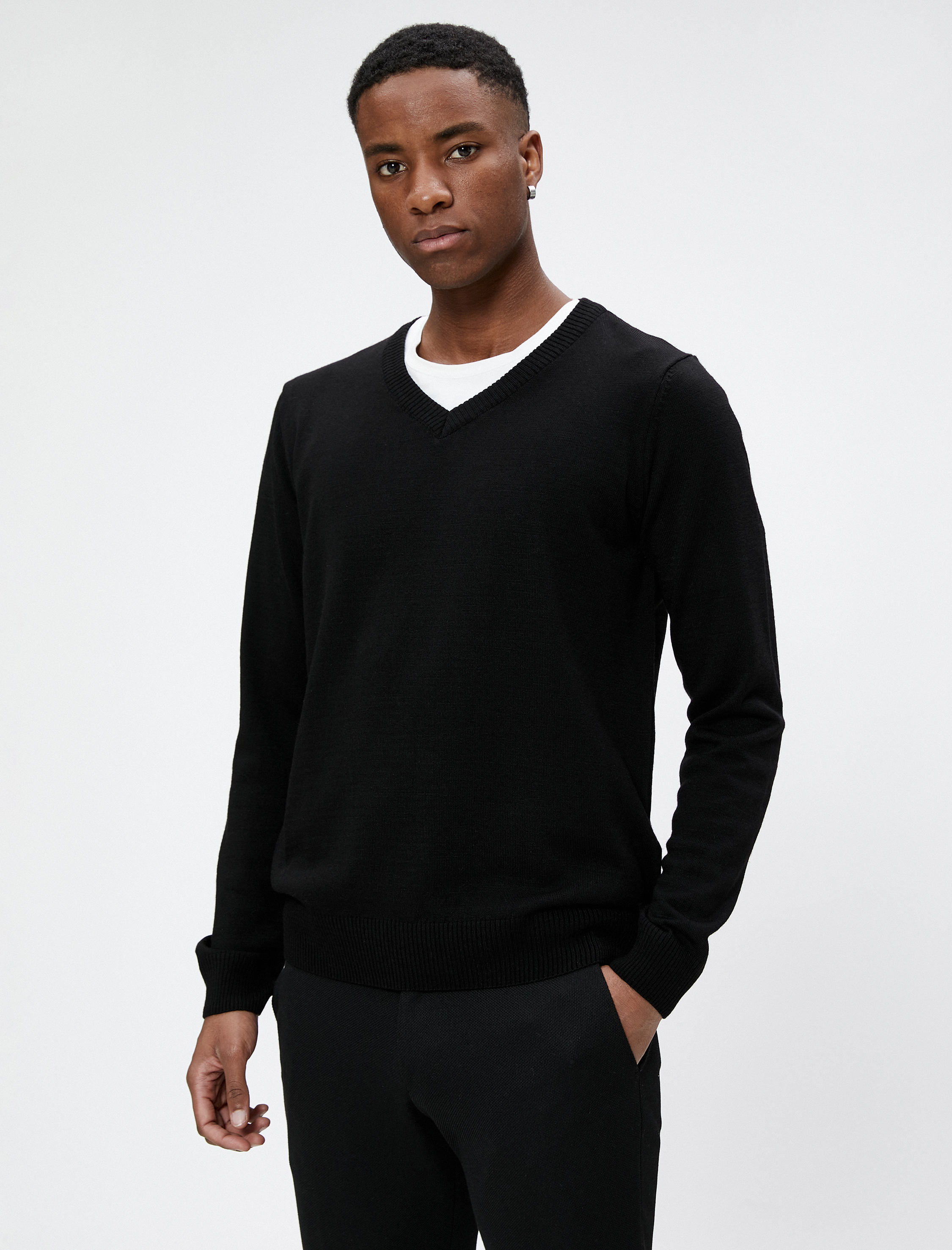 Basic Kazak V Yaka Triko Dar Kesim Uzun Kollu