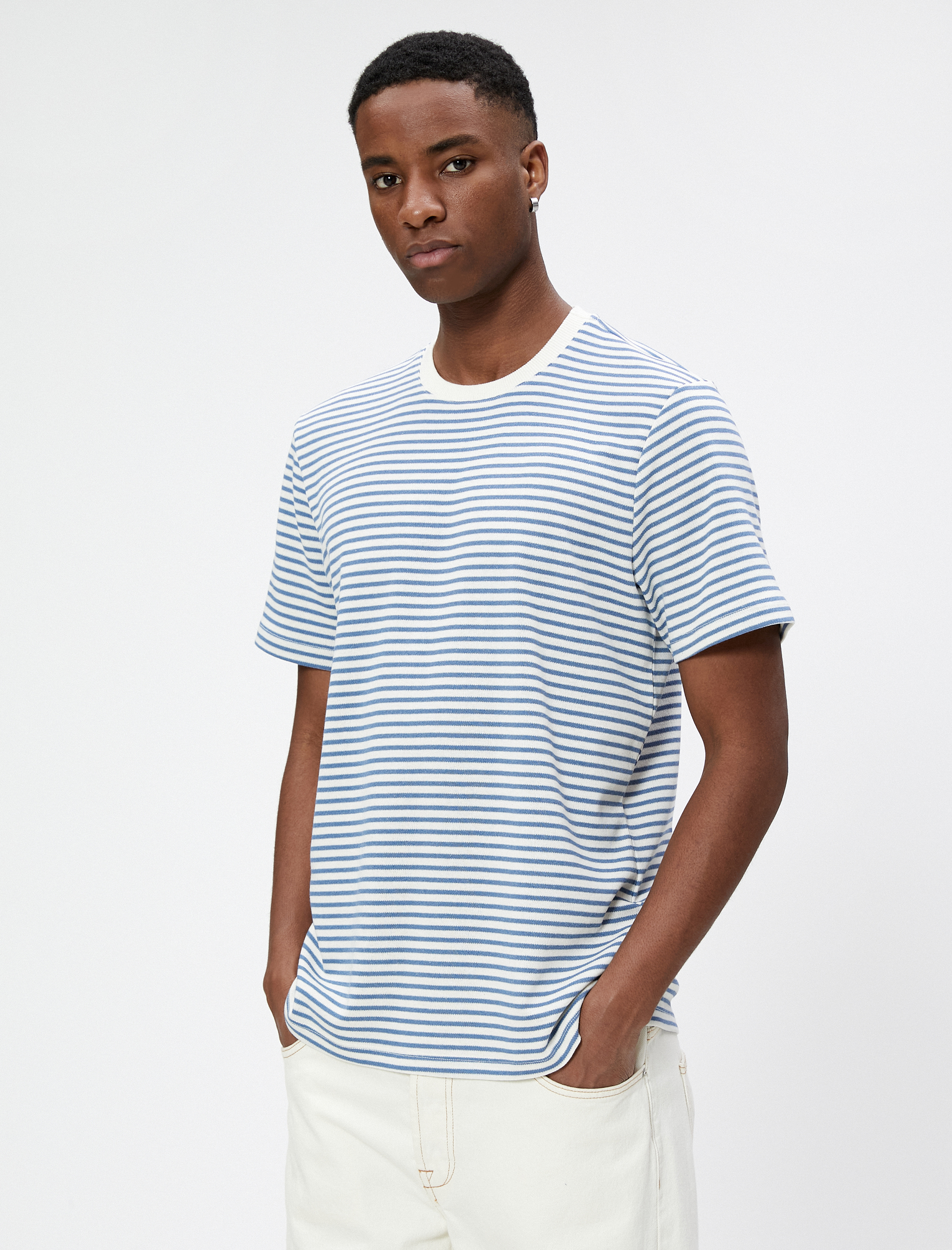   Basic Tişört Bisiklet Yaka Kısa Kollu