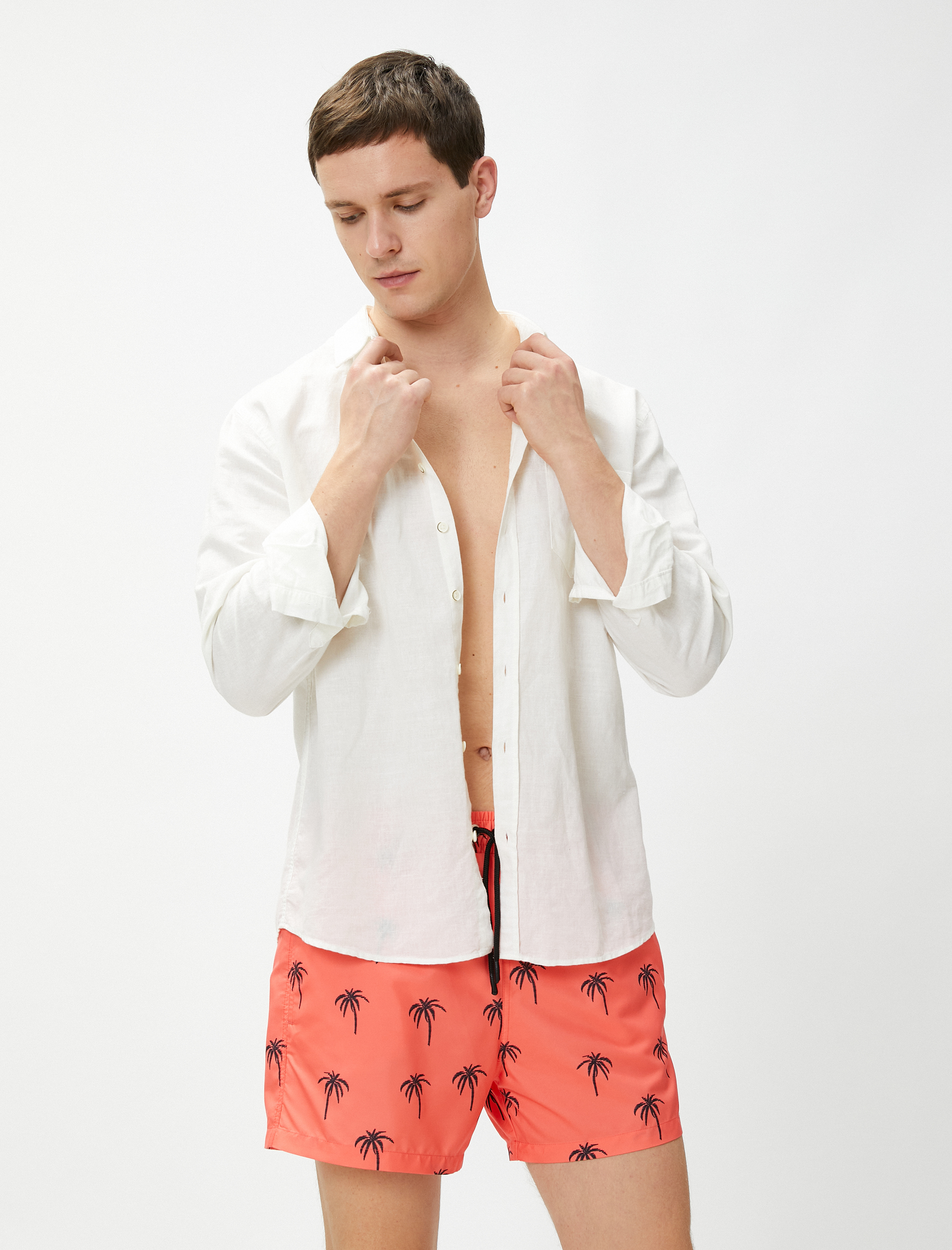   Deniz Şortu Palmiye Baskılı Beli Bağcıklı Cepli