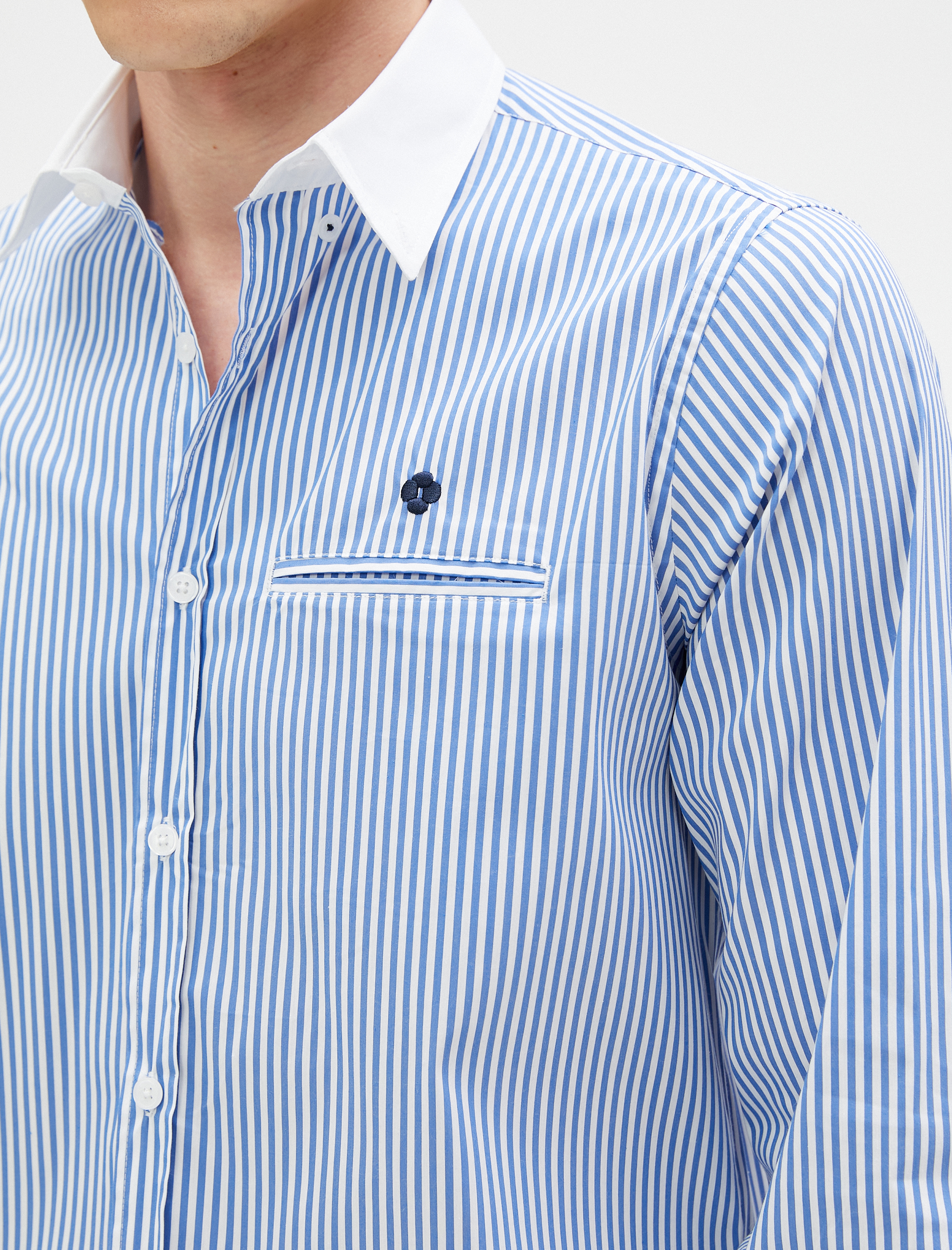   Basic Gömlek Cep Detaylı Logolu