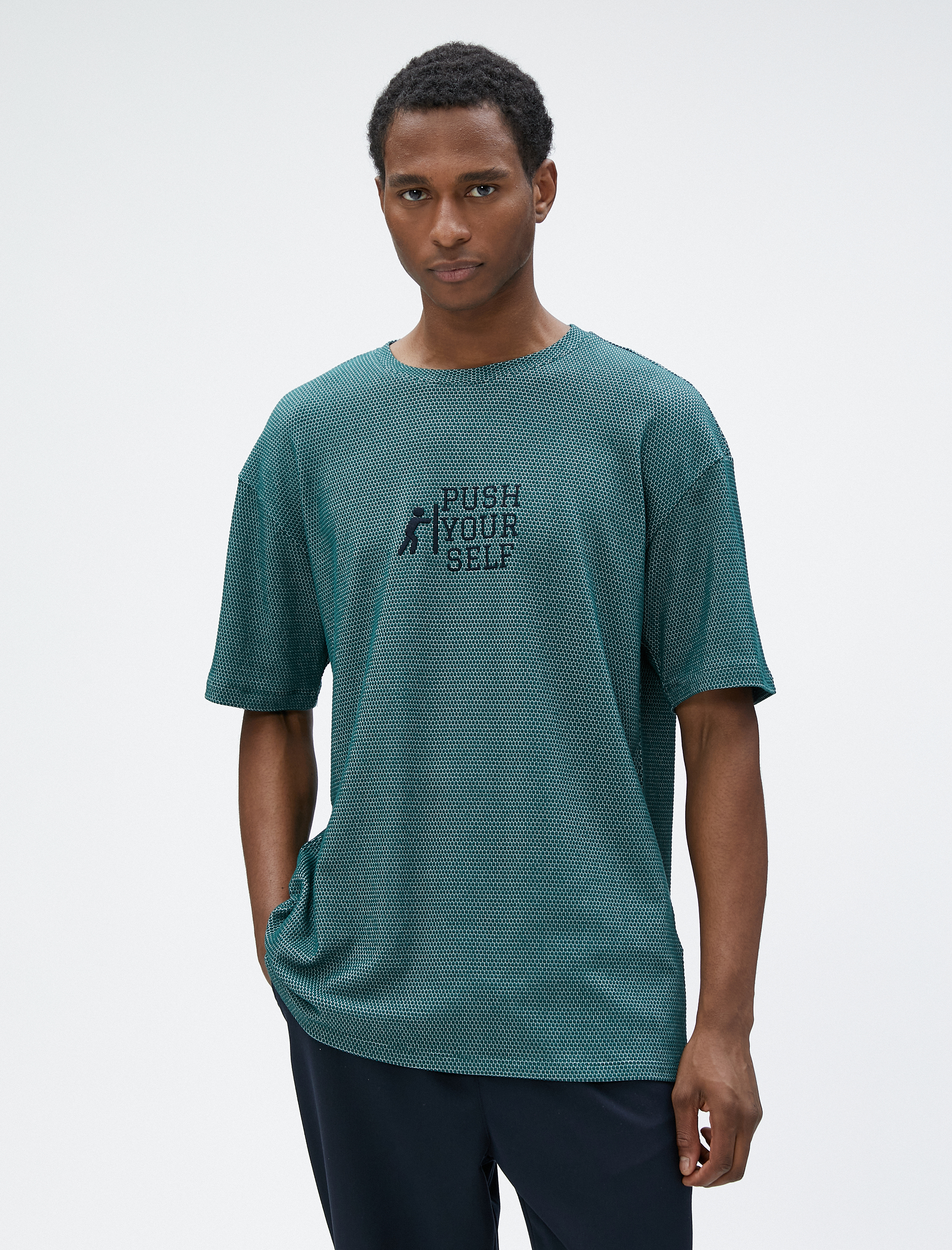   Oversize Tişört Slogan İşlemeli Kısa Kollu Bisiklet Yaka