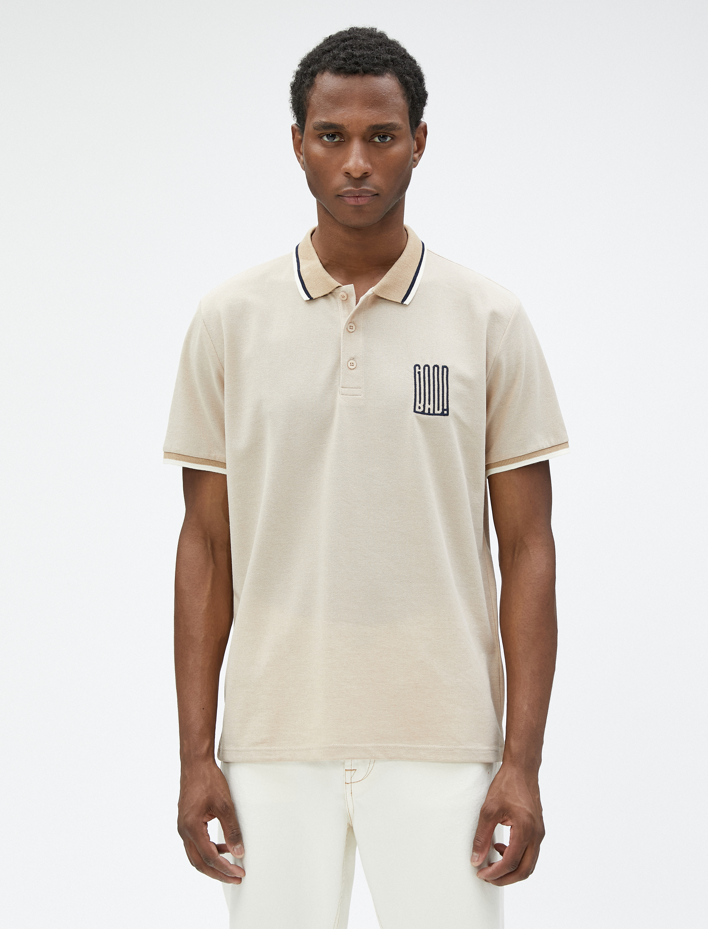   Polo Yaka Tişört Düğmeli Slogan İşlemeli Dar Kesim Kısa Kollu