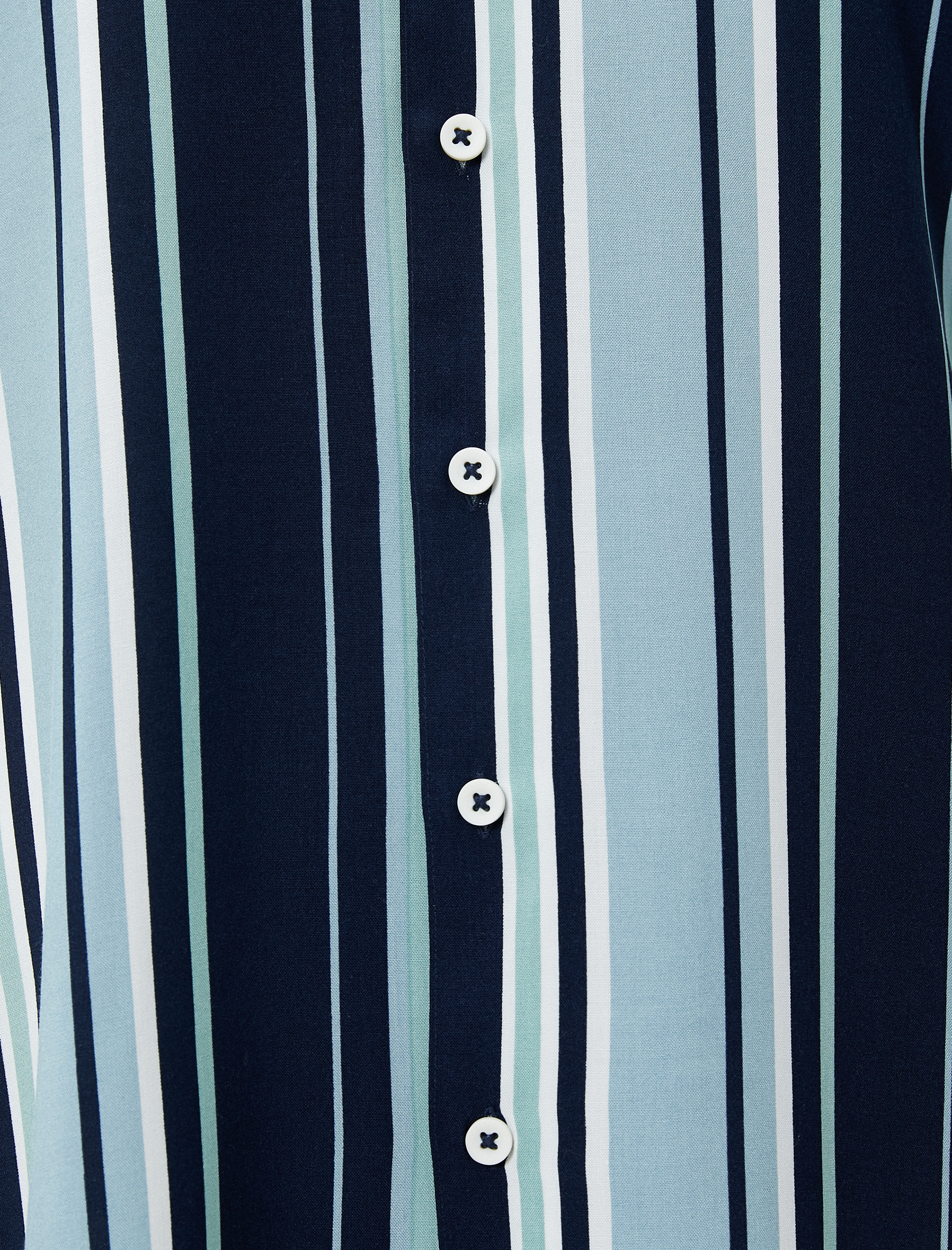   Yazlık Gömlek Kısa Kollu Apaş Yaka Baskılı Viskon