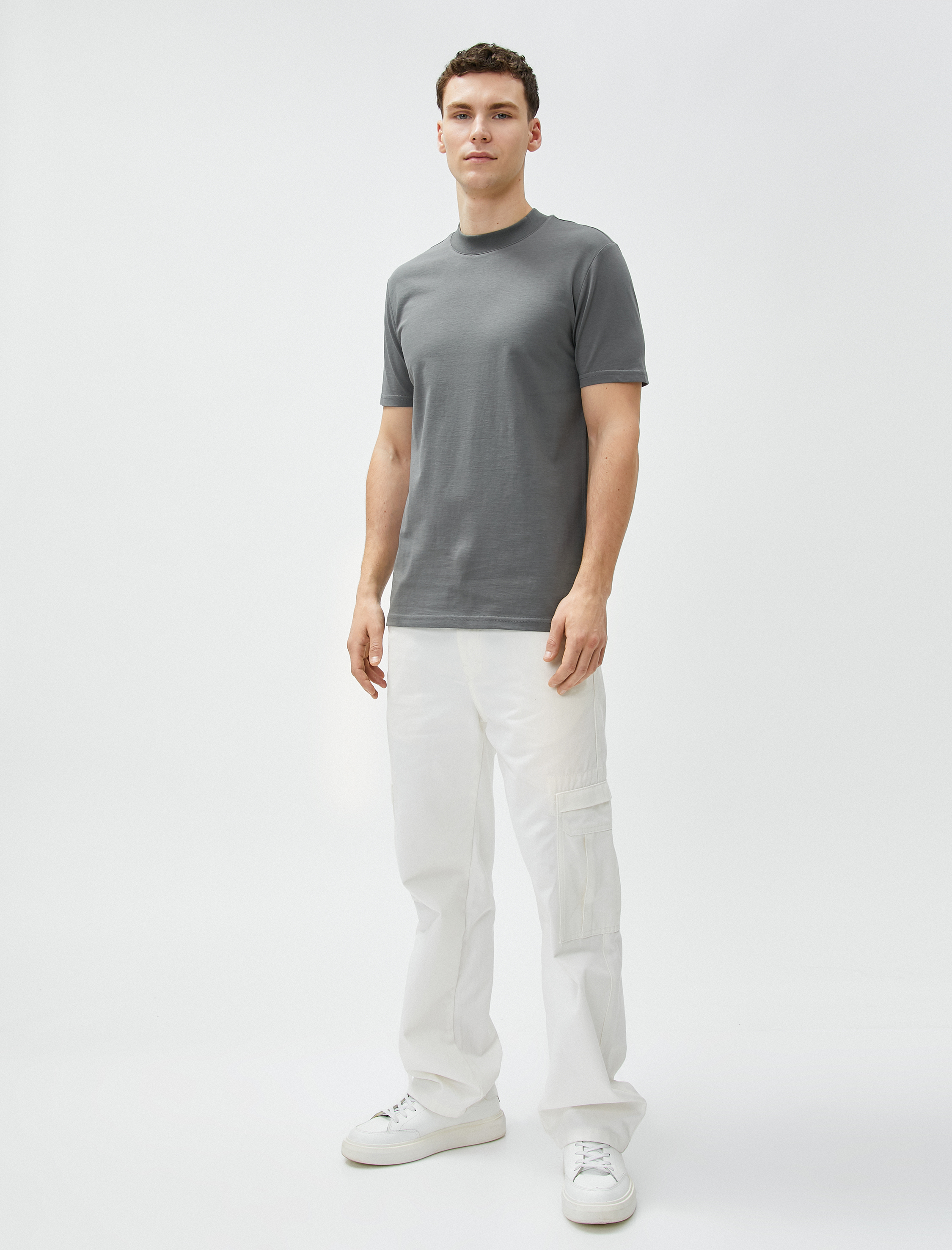   Basic Tişört Bisiklet Yaka Dar Kesim Kısa Kollu Pamuklu