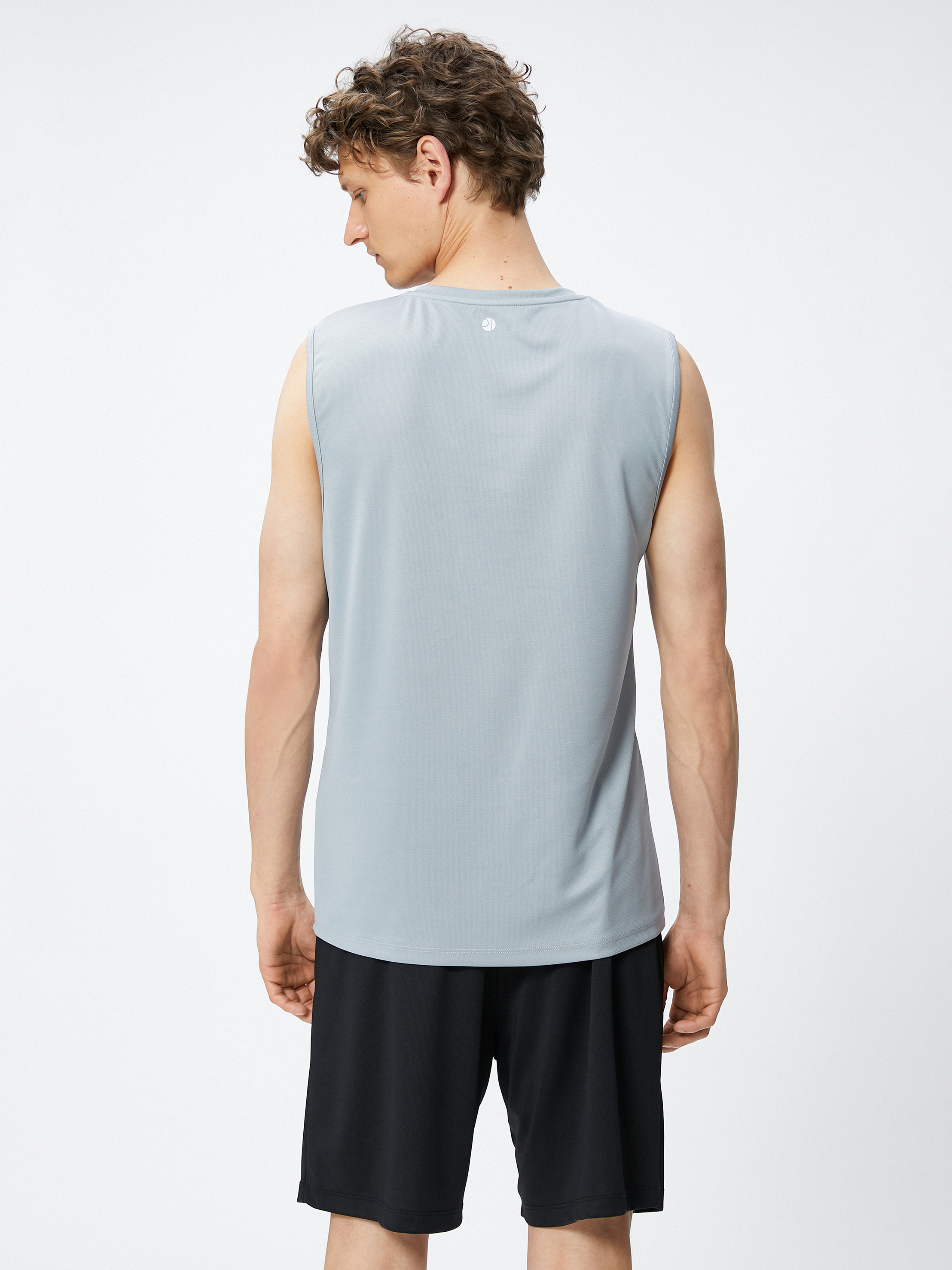   Sporcu Atleti Slogan Baskılı Dikiş Detaylı