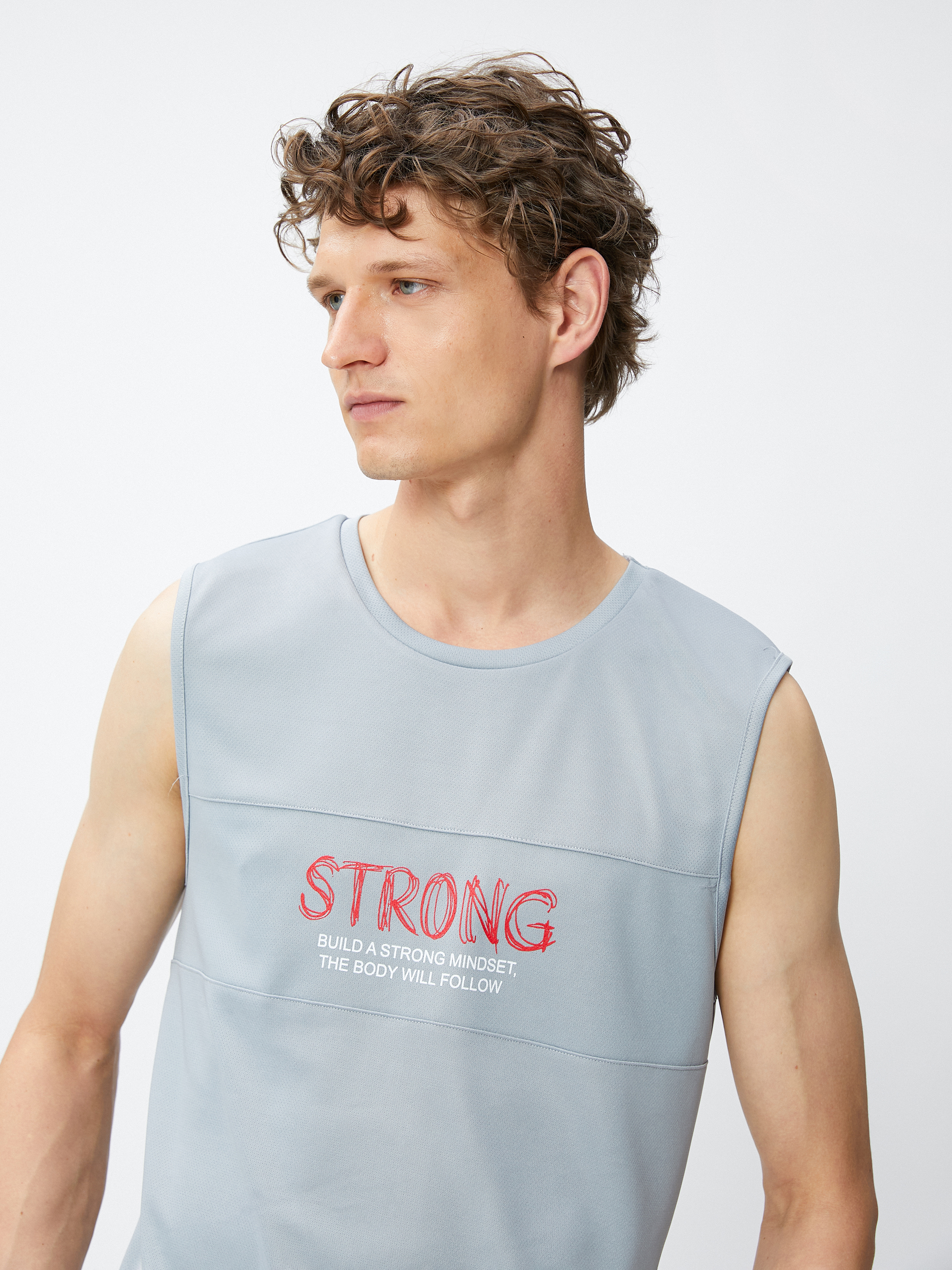   Sporcu Atleti Slogan Baskılı Dikiş Detaylı