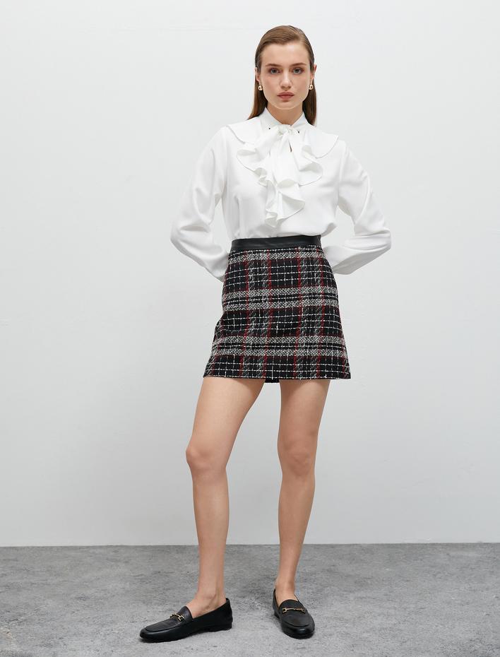  Tüvit Mini Etek Bel Detaylı