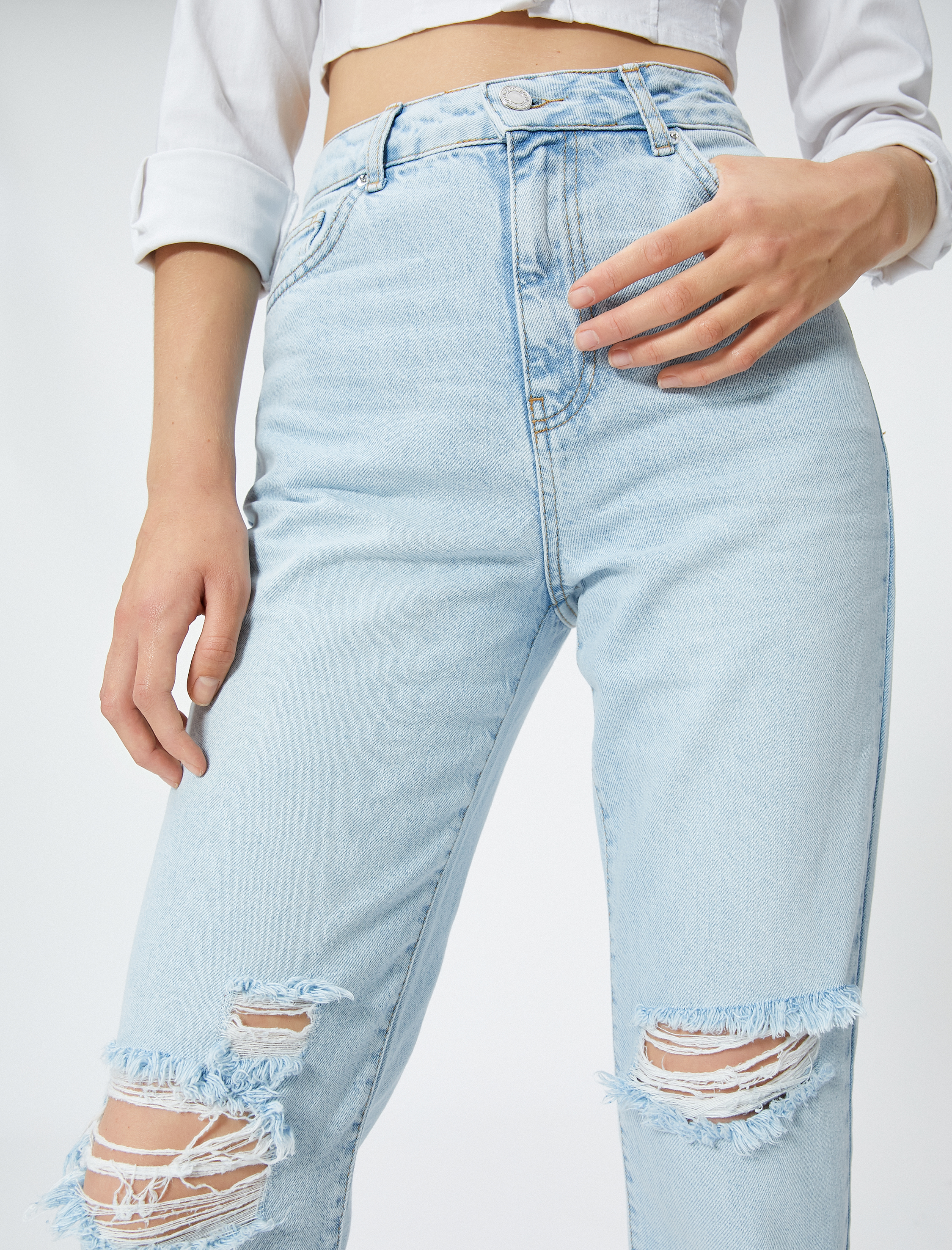   Yırtık Kot Pantolon Hafif Dar Paça - Mom Jeans