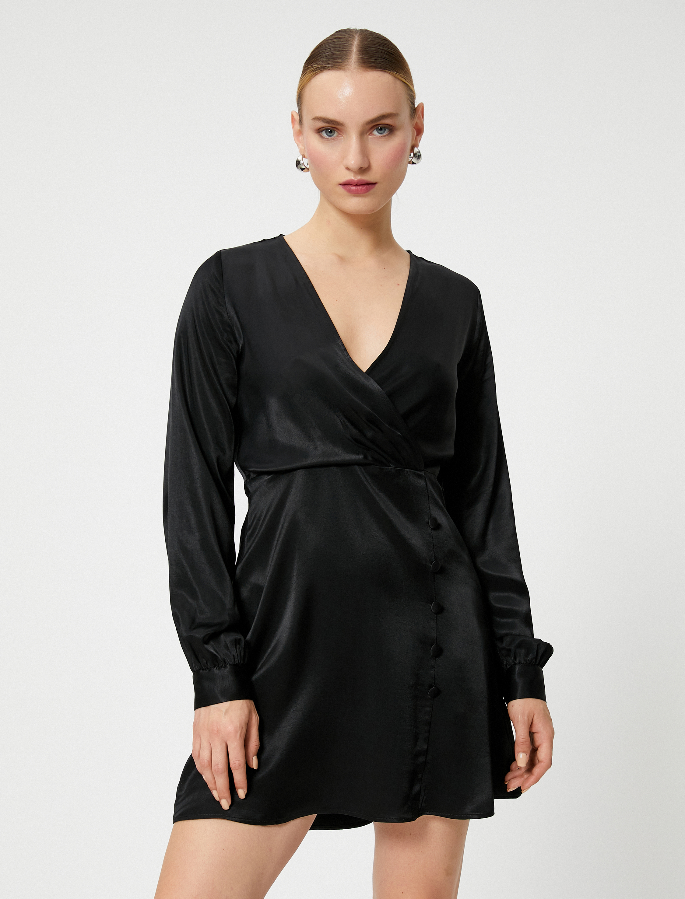   Saten Mini Elbise Anvelop Düğme Detaylı