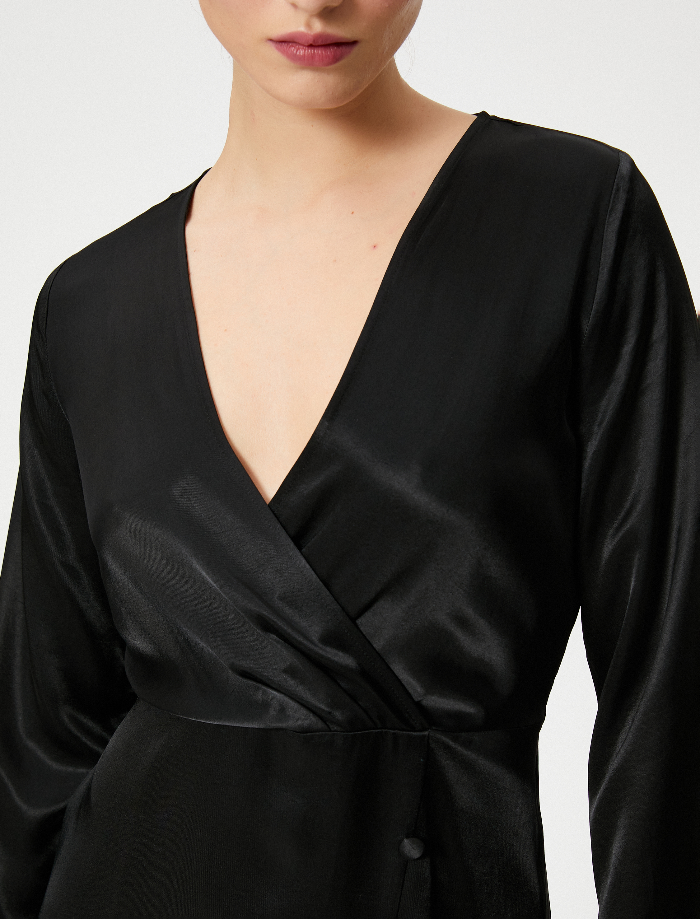   Saten Mini Elbise Anvelop Düğme Detaylı