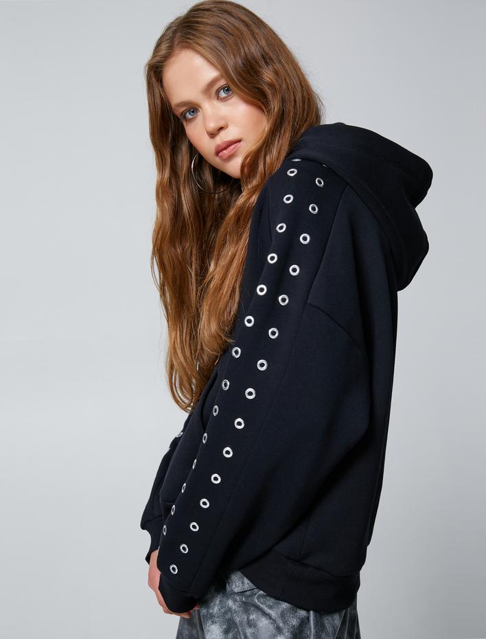  Şardonlu Kapüşonlu Sweatshirt Kanguru Cepli Kolları Kuşgözü Detaylı