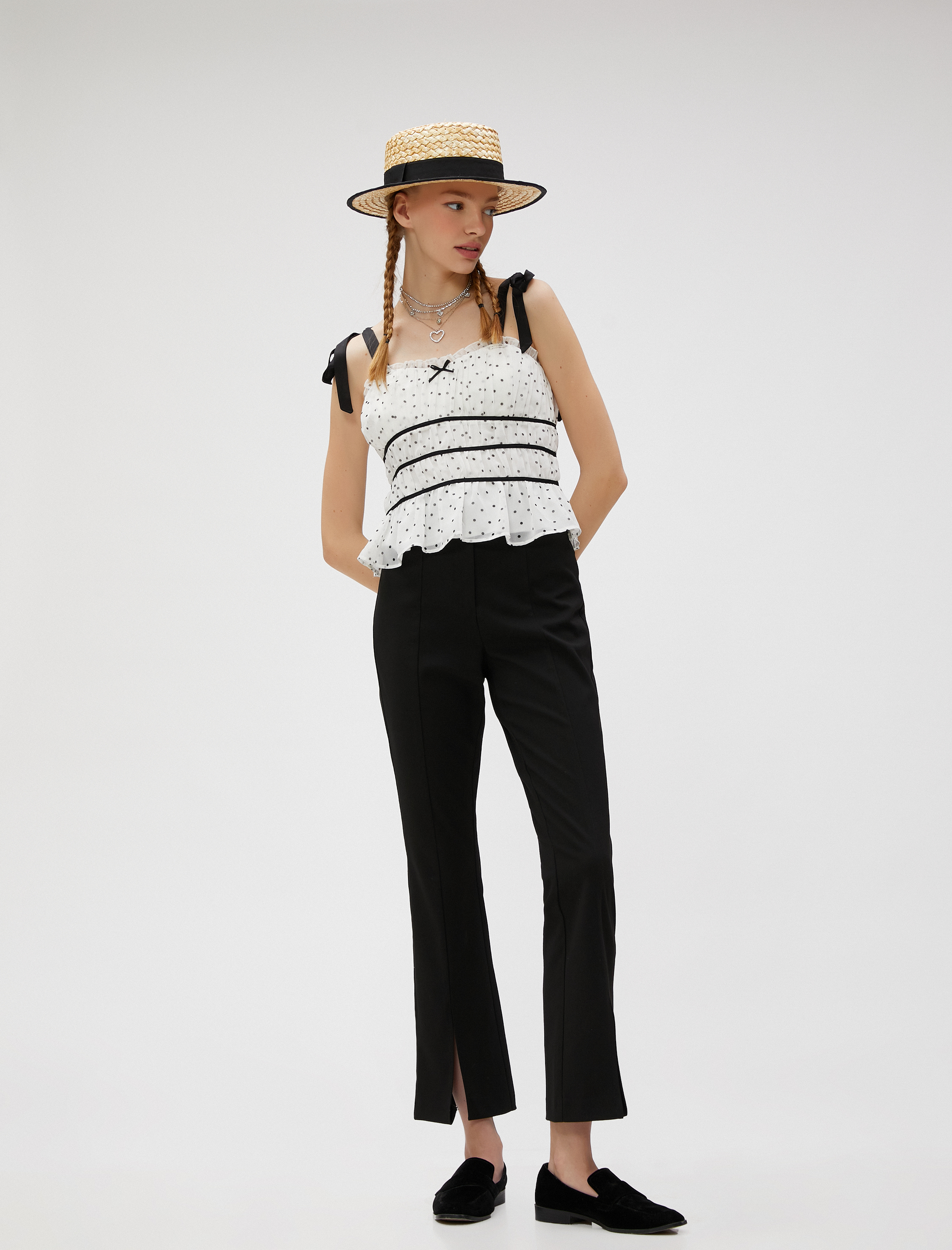 Puantiyeli Tüllü Üst Fiyonklu Askılı Büzgülü