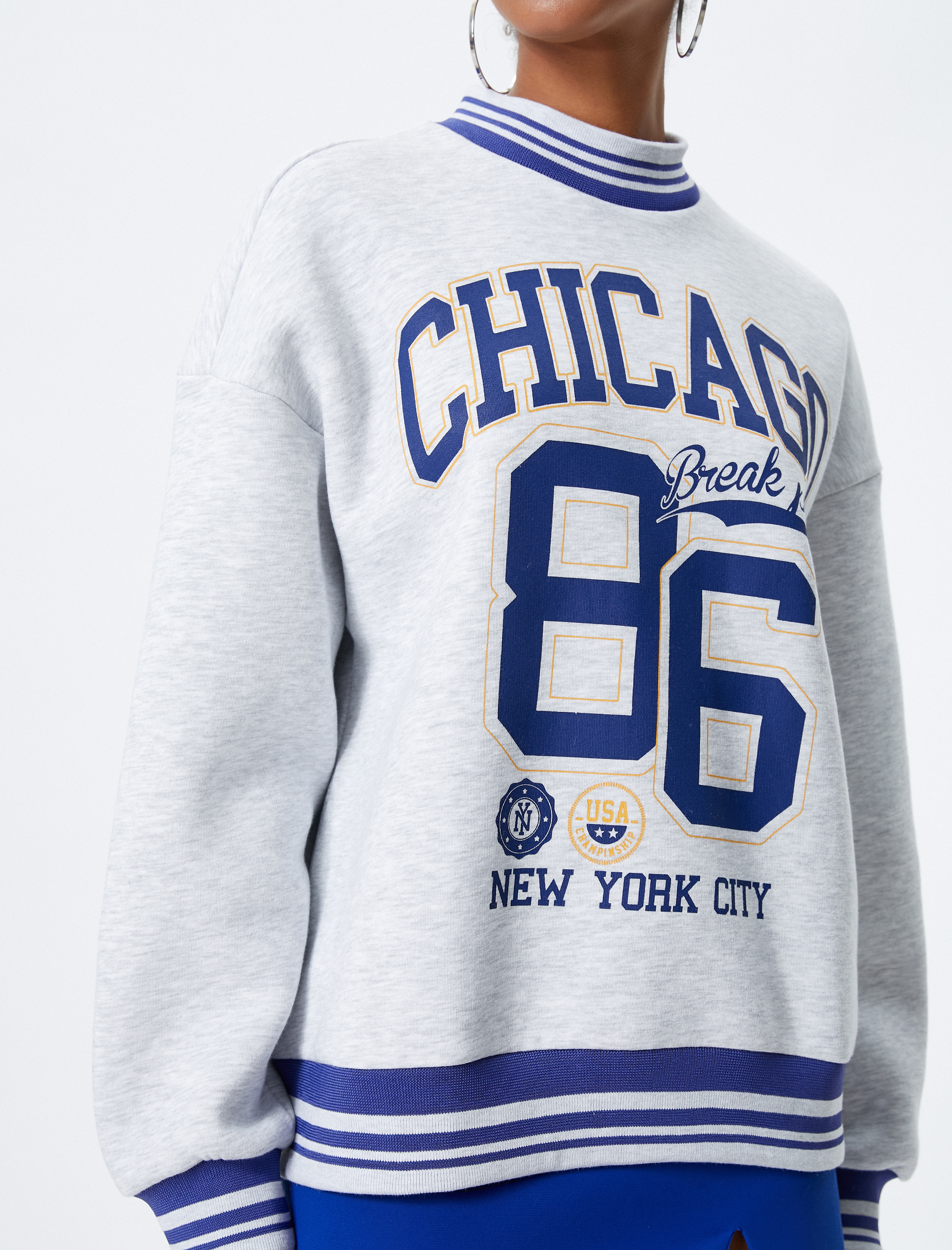   Şardonlu Kolej Sweatshirt Baskılı Bisiklet Yaka Ribanalı Uzun Kollu