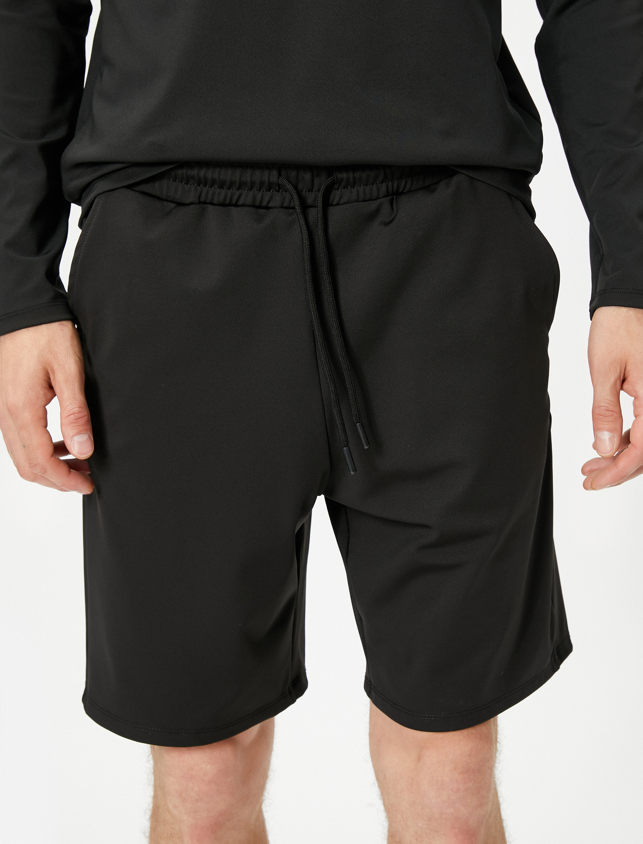   Spor Şort Beli Bağcıklı Cep Detaylı