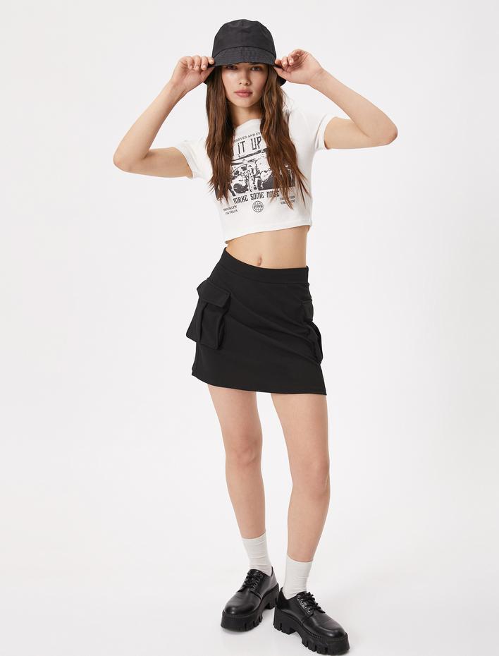  Crop Tişört Kolej Baskılı Slim Fit Bisiklet Yaka Pamuklu