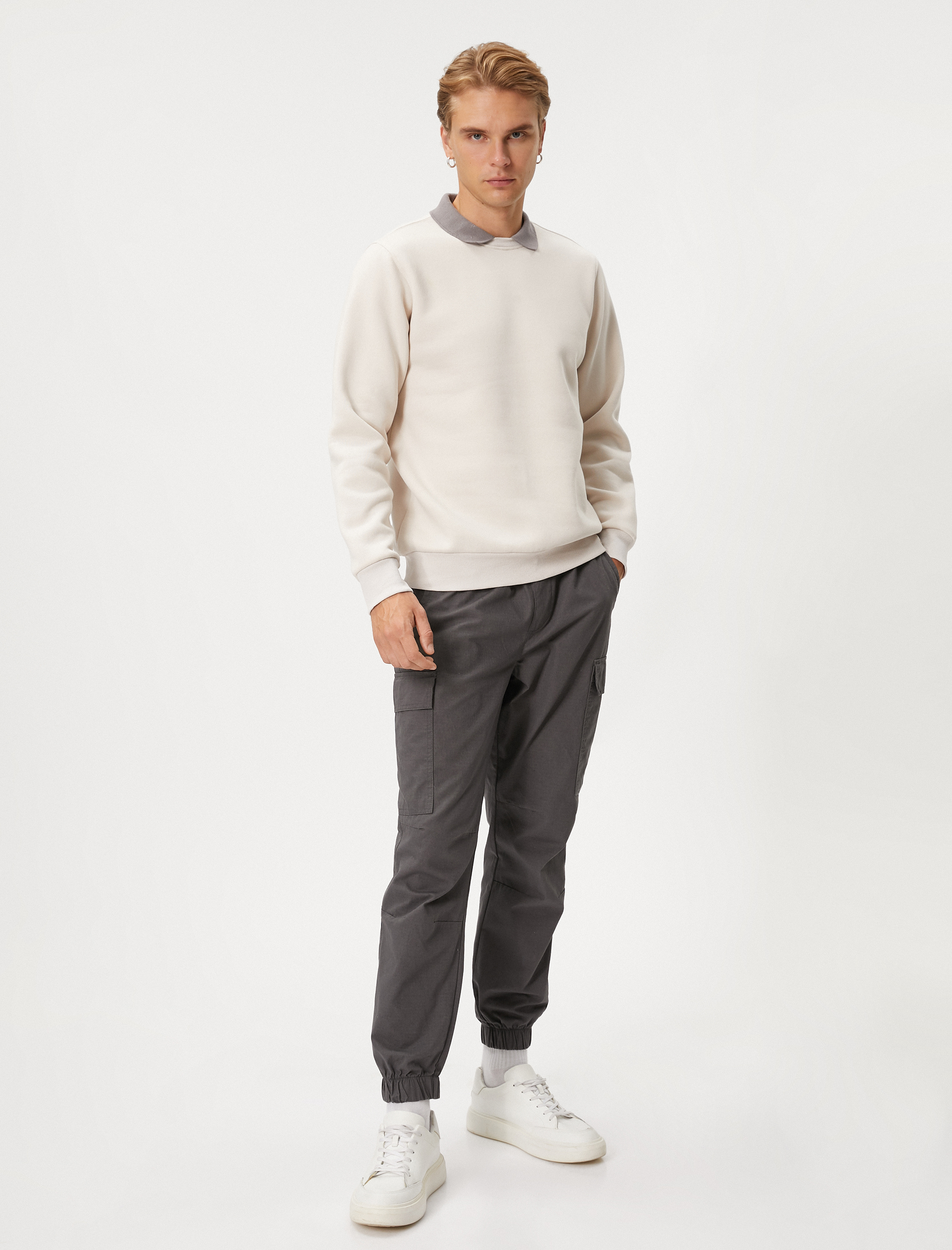   Basic Sweatshirt Polo Yaka Etiket Baskı Detaylı Ribanalı Şardonlu