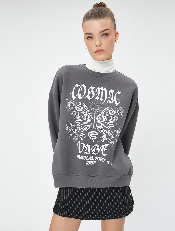  Şardonlu Baskılı Sweatshirt Rahat Kesim Bisiklet Yaka Uzun Kollu