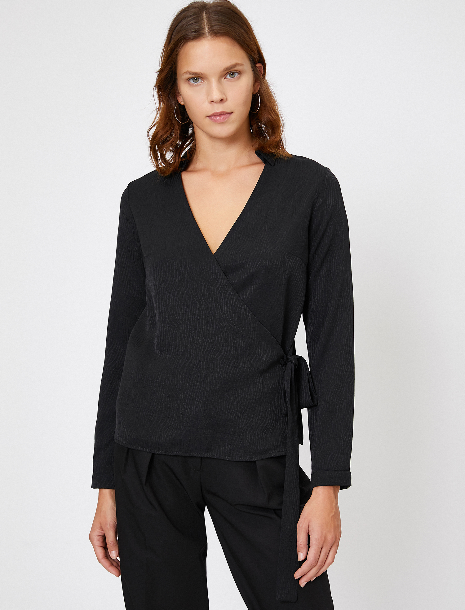   Beli Bağlamalı Bluz