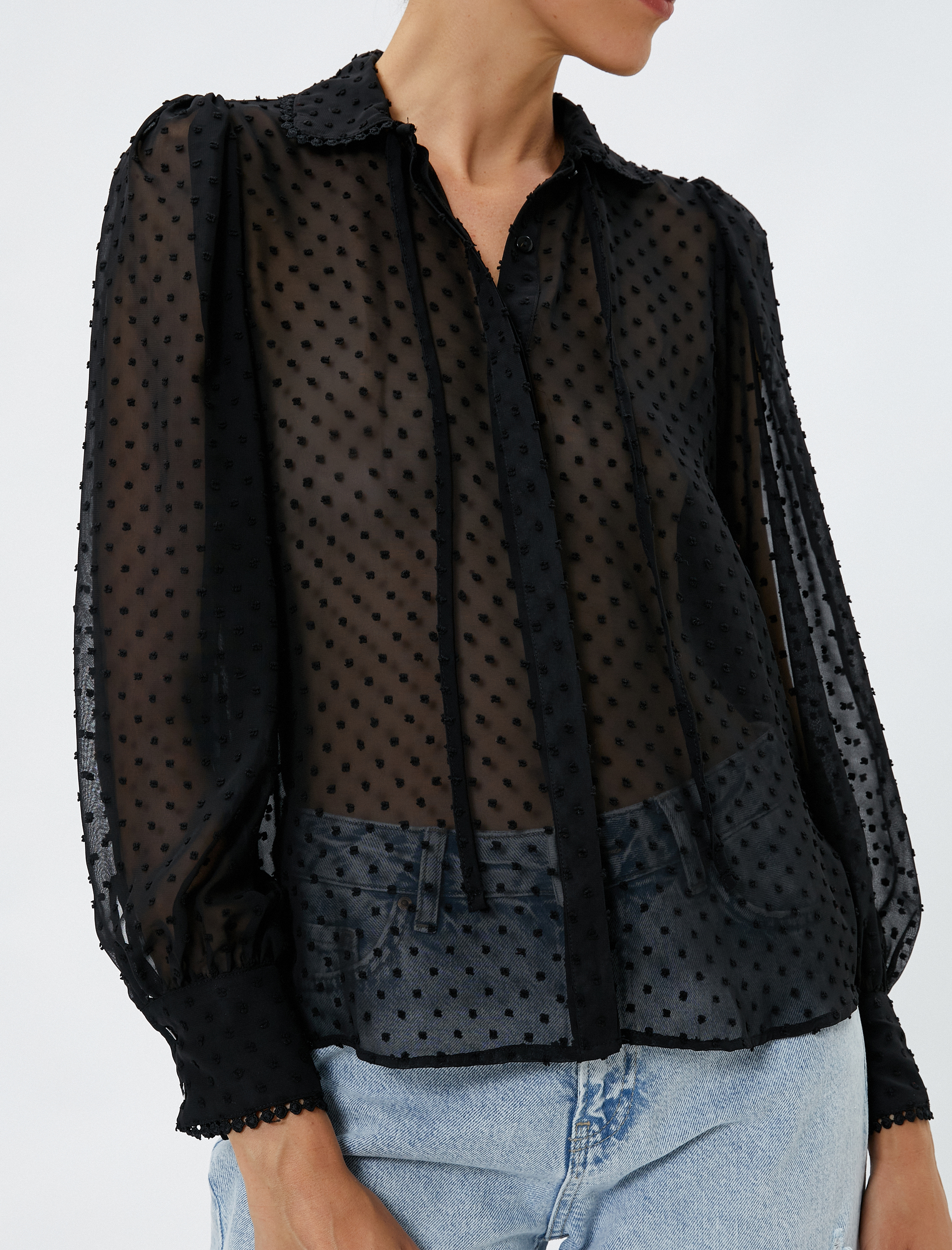   Transparan Şifon Gömlek Dokulu Balon Kollu Bağlama Detaylı