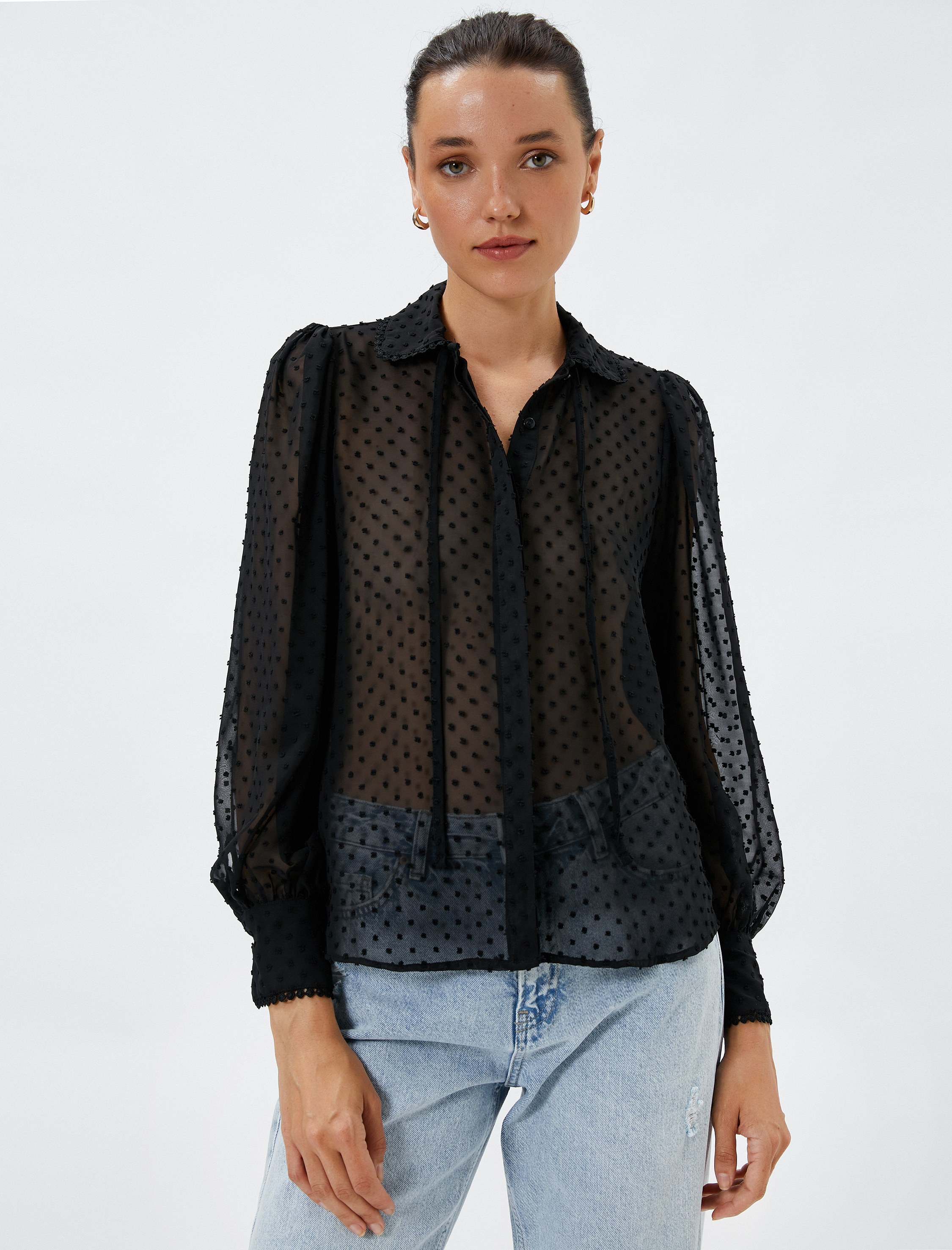   Transparan Şifon Gömlek Dokulu Balon Kollu Bağlama Detaylı