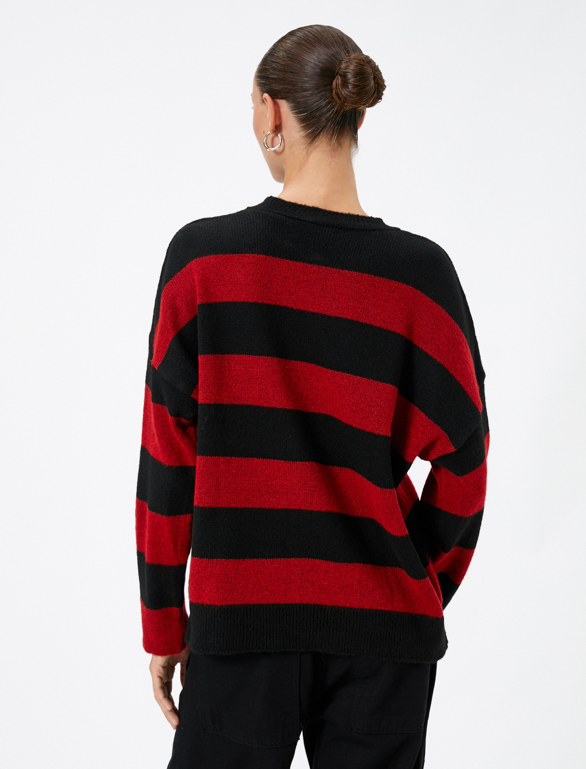   Basic Triko Kazak Bisiklet Yaka Düşük Omuzlu