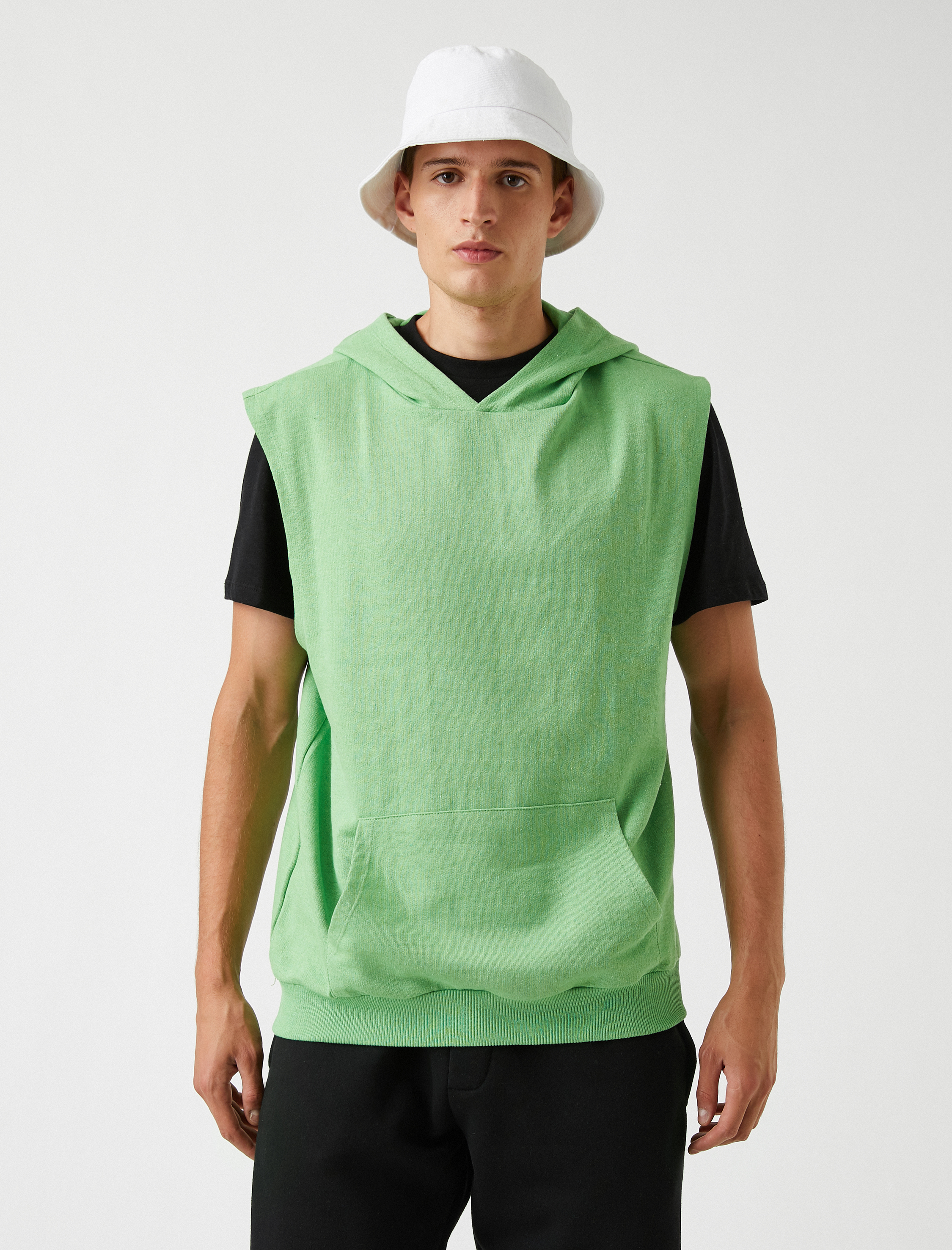   Kapşonlu Kolsuz Sweatshirt